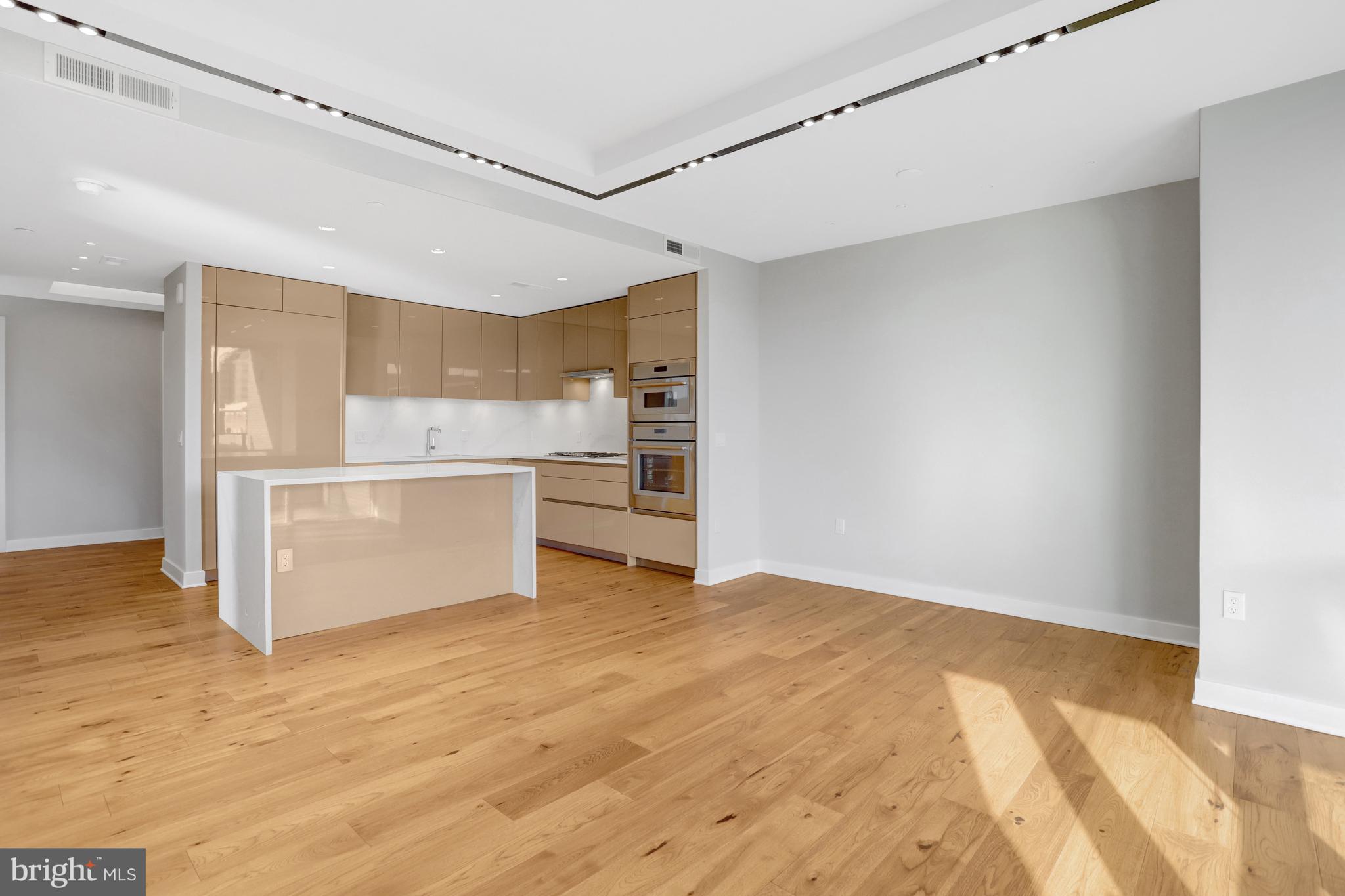 ROSSLYN - Residential