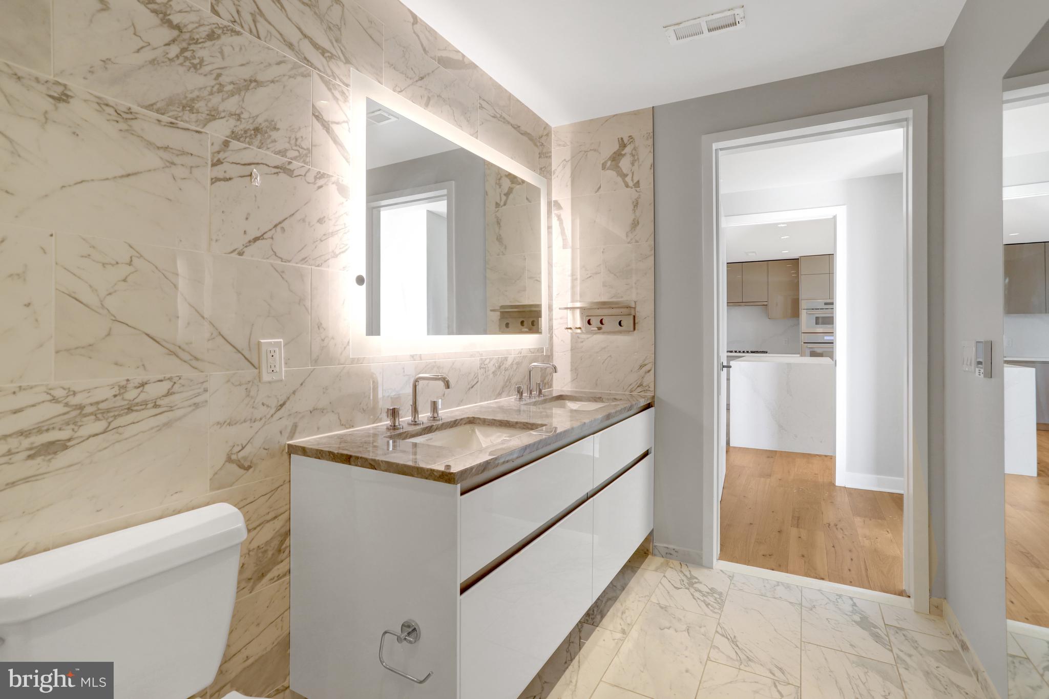 ROSSLYN - Residential