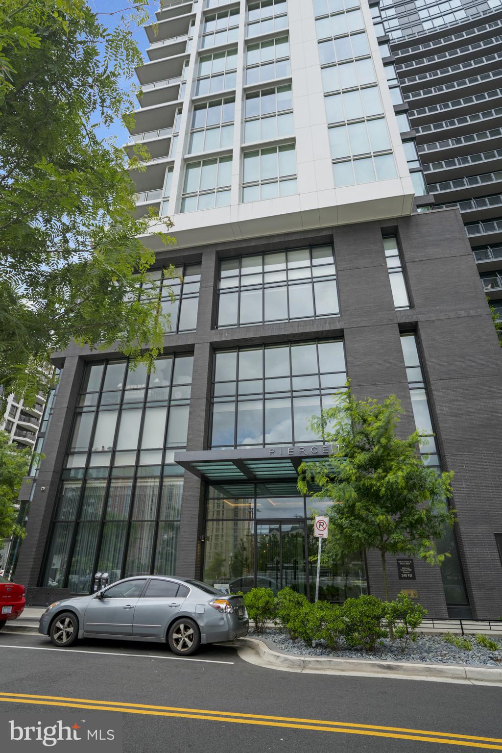 ROSSLYN - Residential