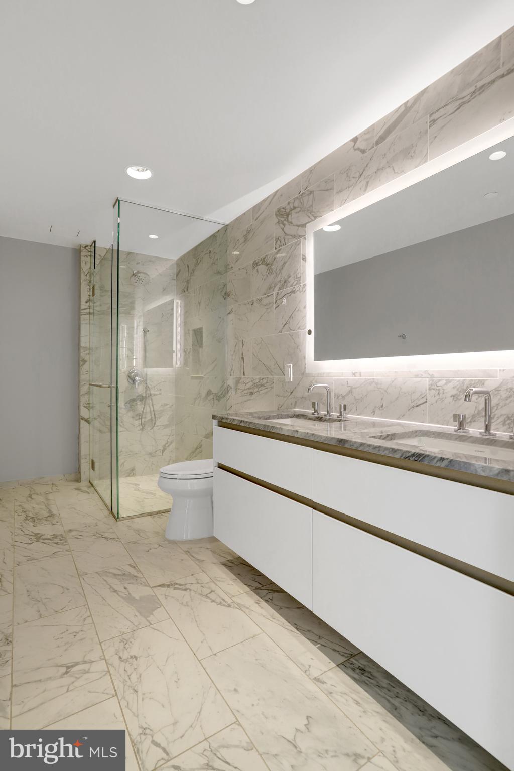 ROSSLYN - Residential