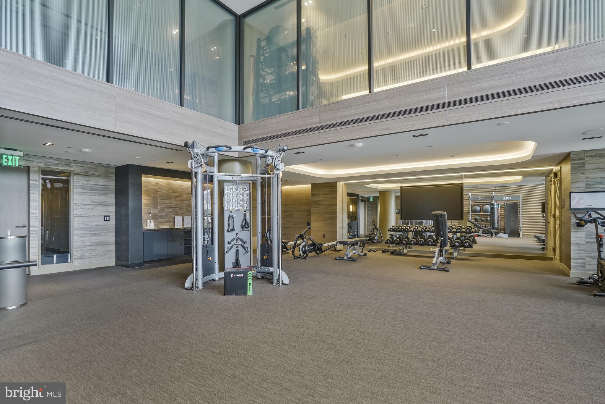 ROSSLYN - Residential