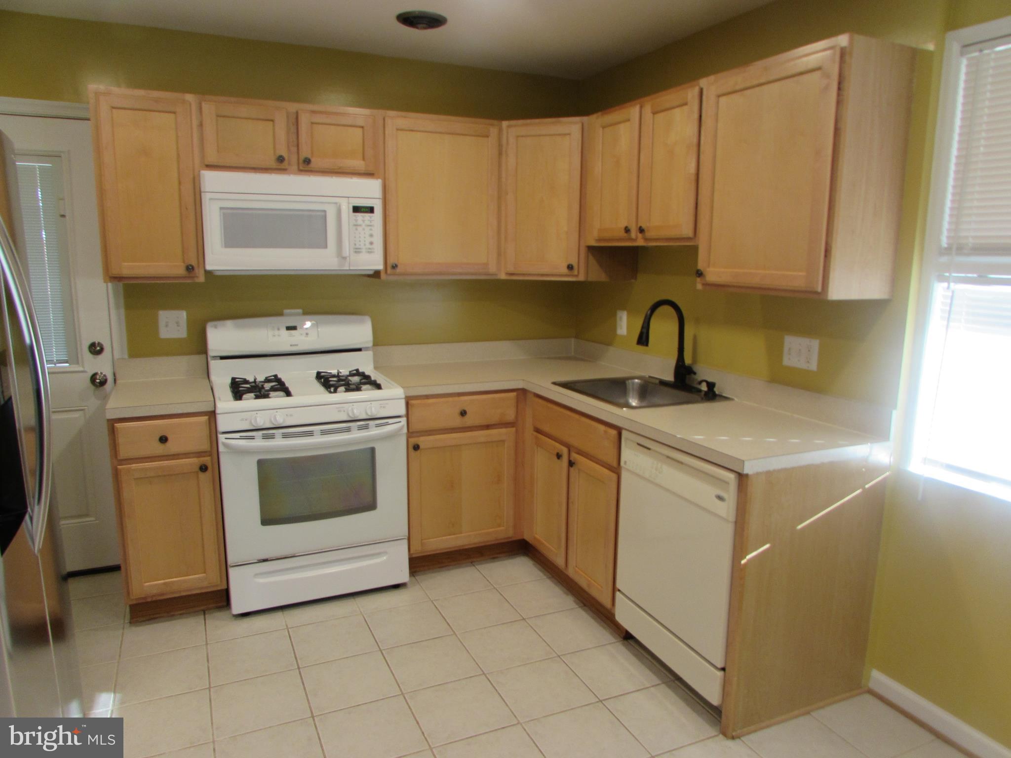 7305 CHARLOTTE STREET