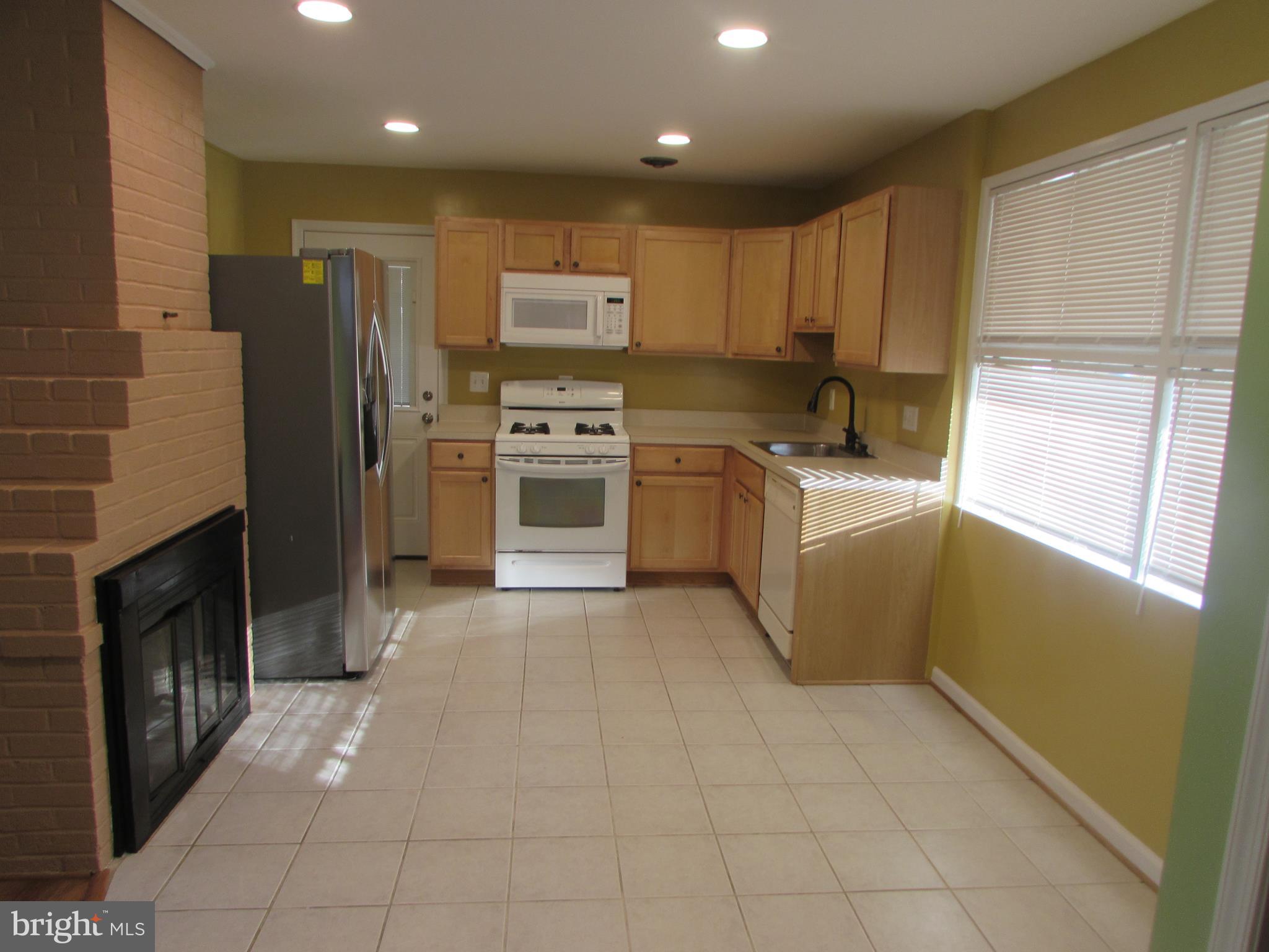 7305 CHARLOTTE STREET