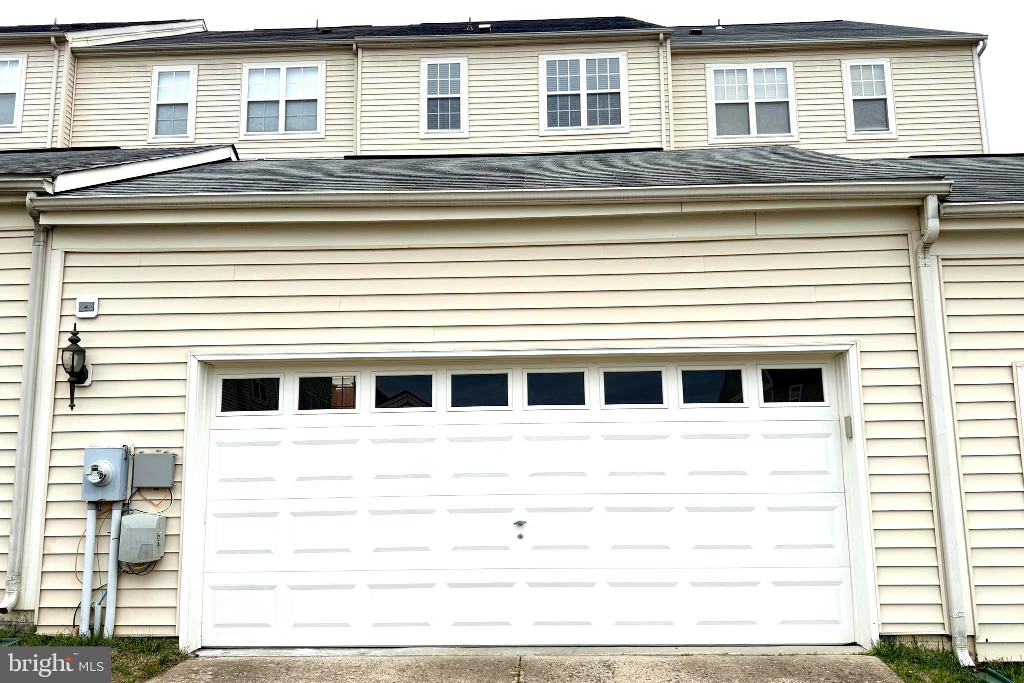 PEMBROOKE - Residential