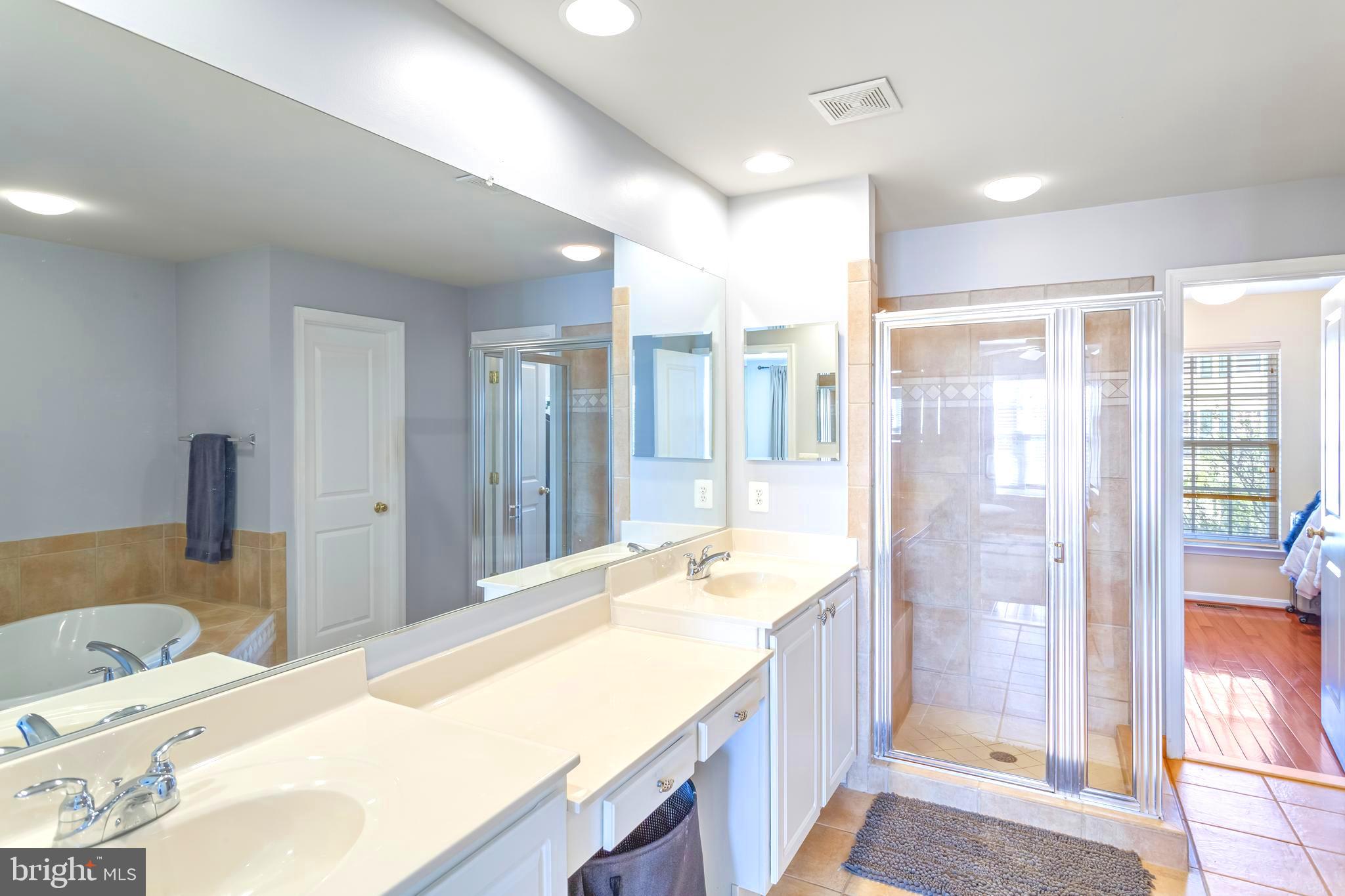 PEMBROOKE - Residential