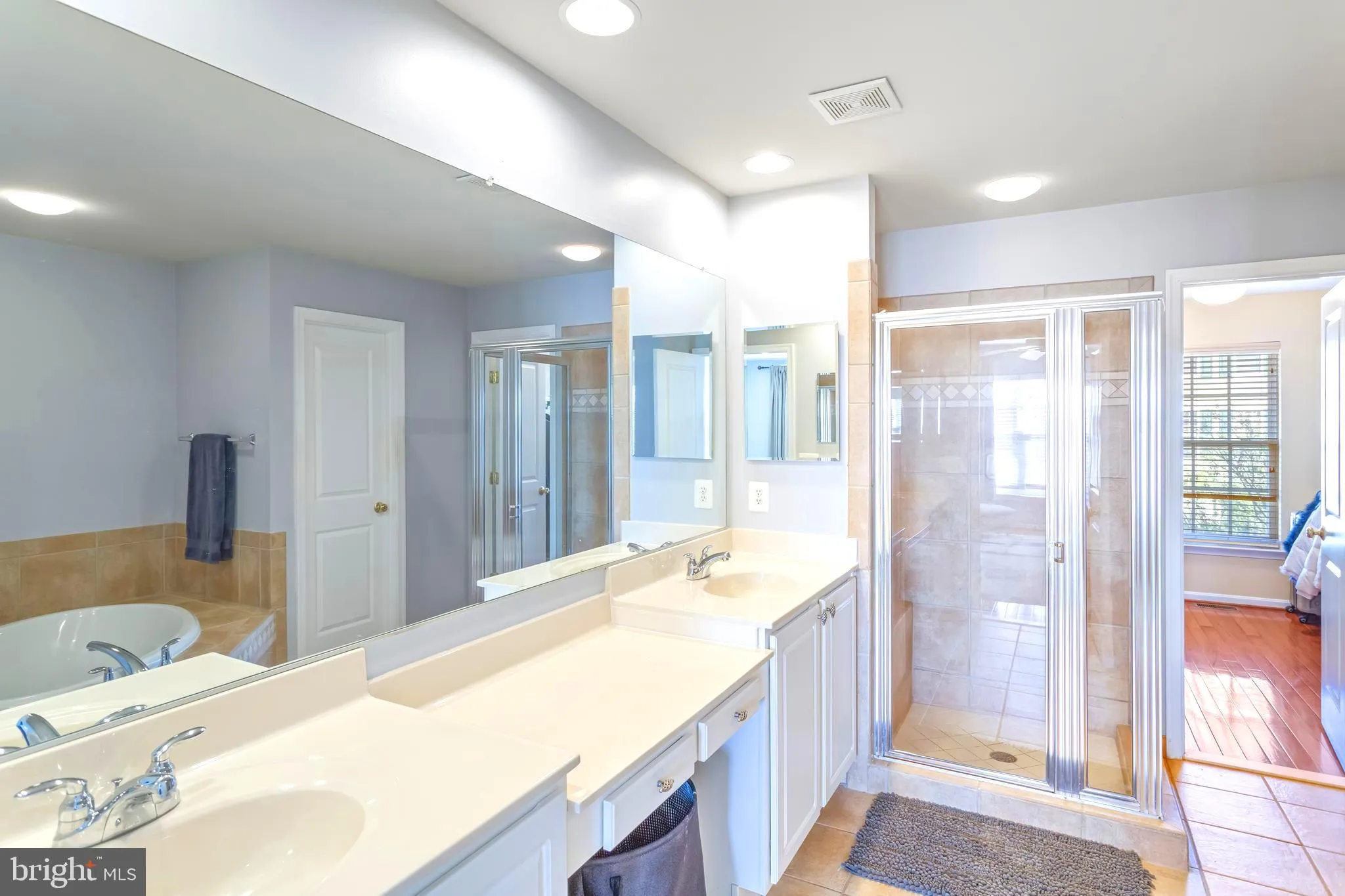 Bristow, Virginia 20136, United States, 3 Bedrooms Bedrooms, ,3 BathroomsBathrooms,Residential,Pending,106204