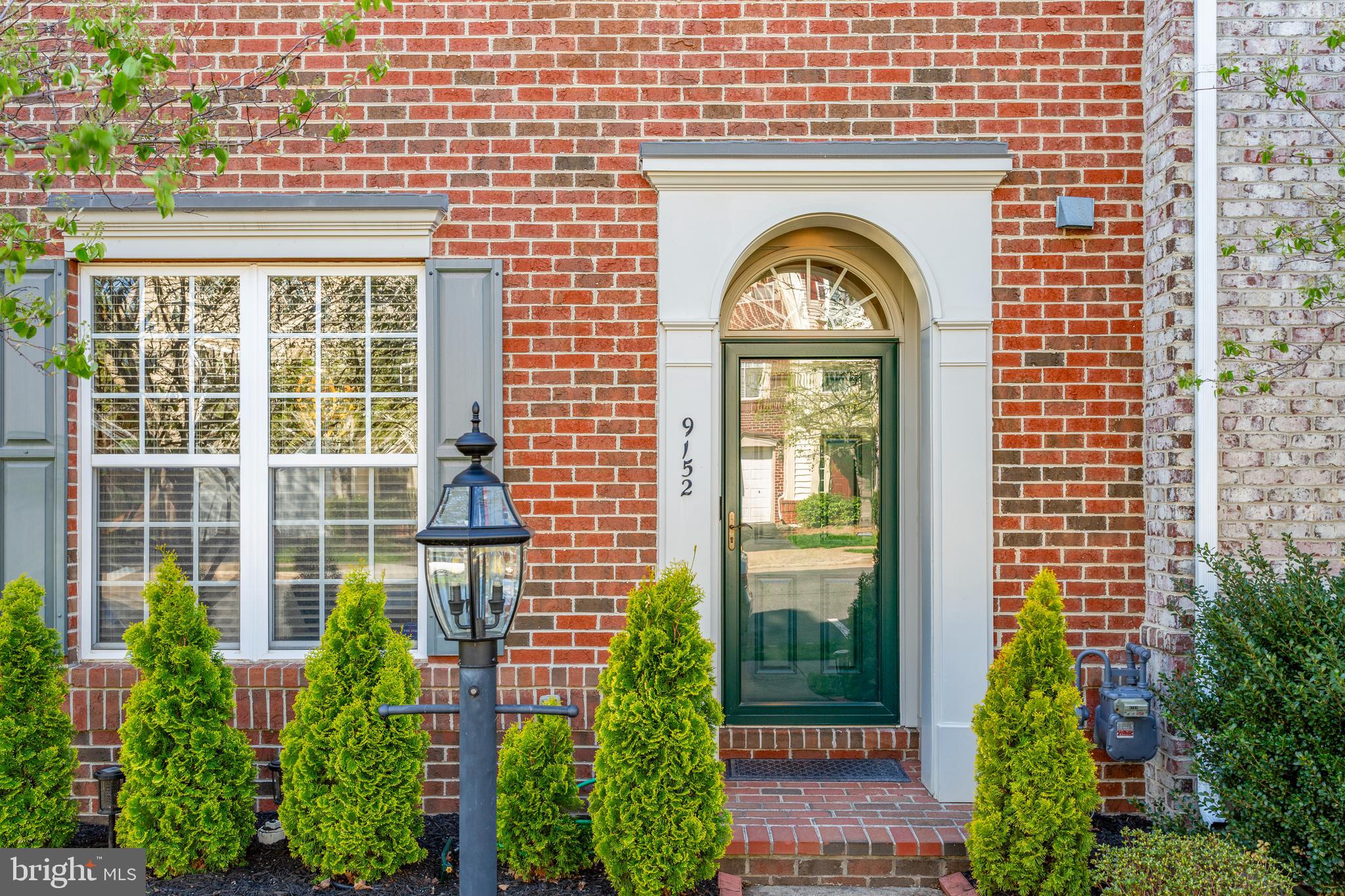 PEMBROOKE - Residential