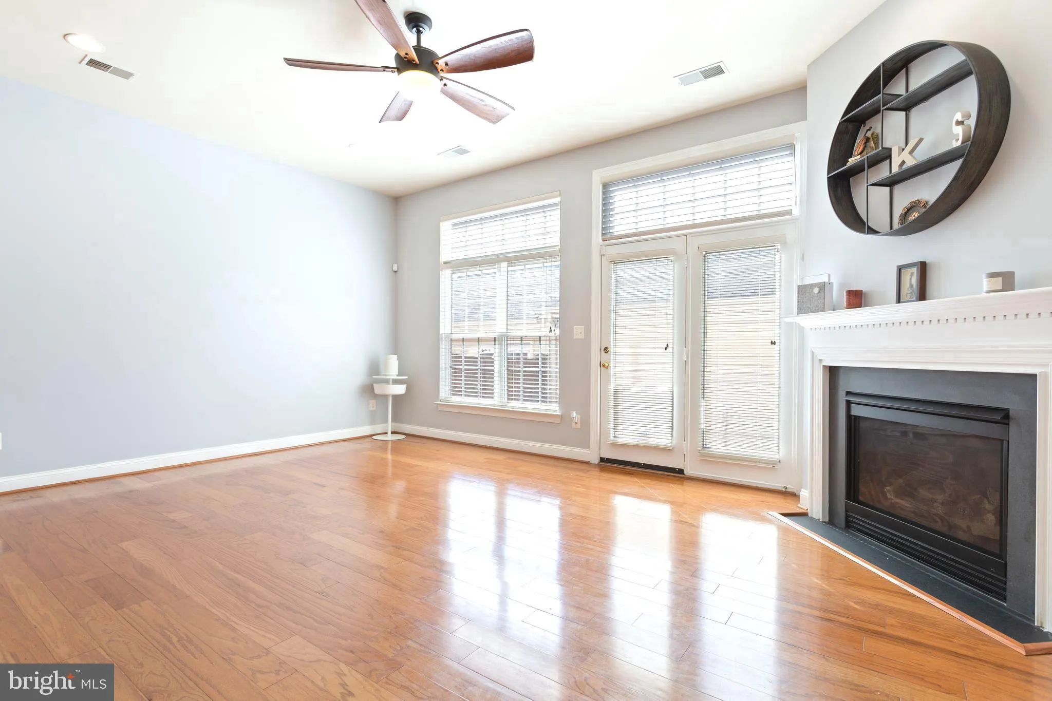 Bristow, Virginia 20136, United States, 3 Bedrooms Bedrooms, ,3 BathroomsBathrooms,Residential,Pending,106204