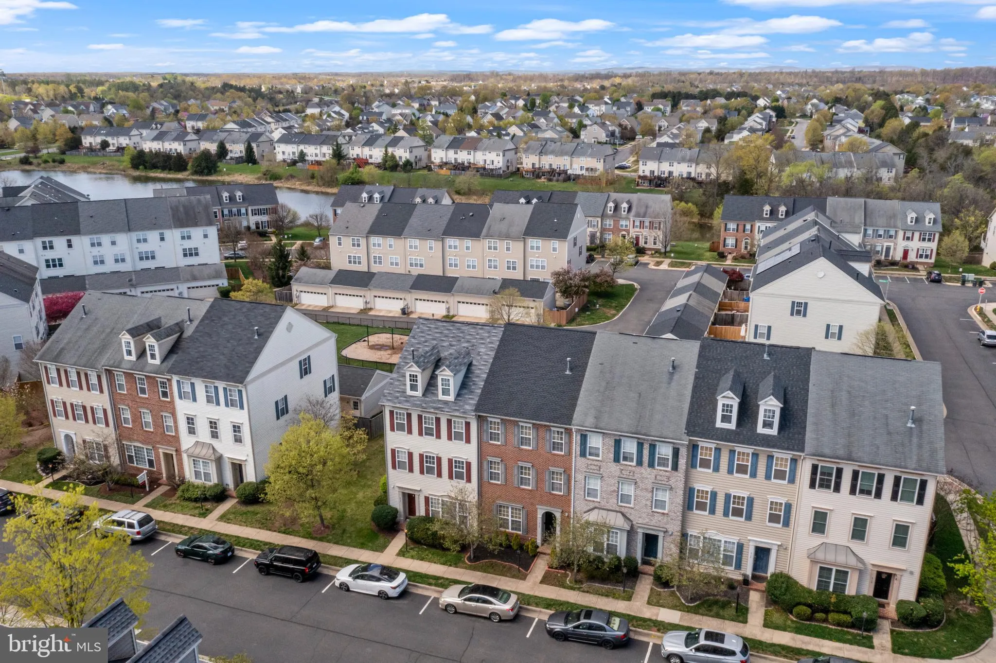 Bristow, Virginia 20136, United States, 3 Bedrooms Bedrooms, ,3 BathroomsBathrooms,Residential,Pending,106204