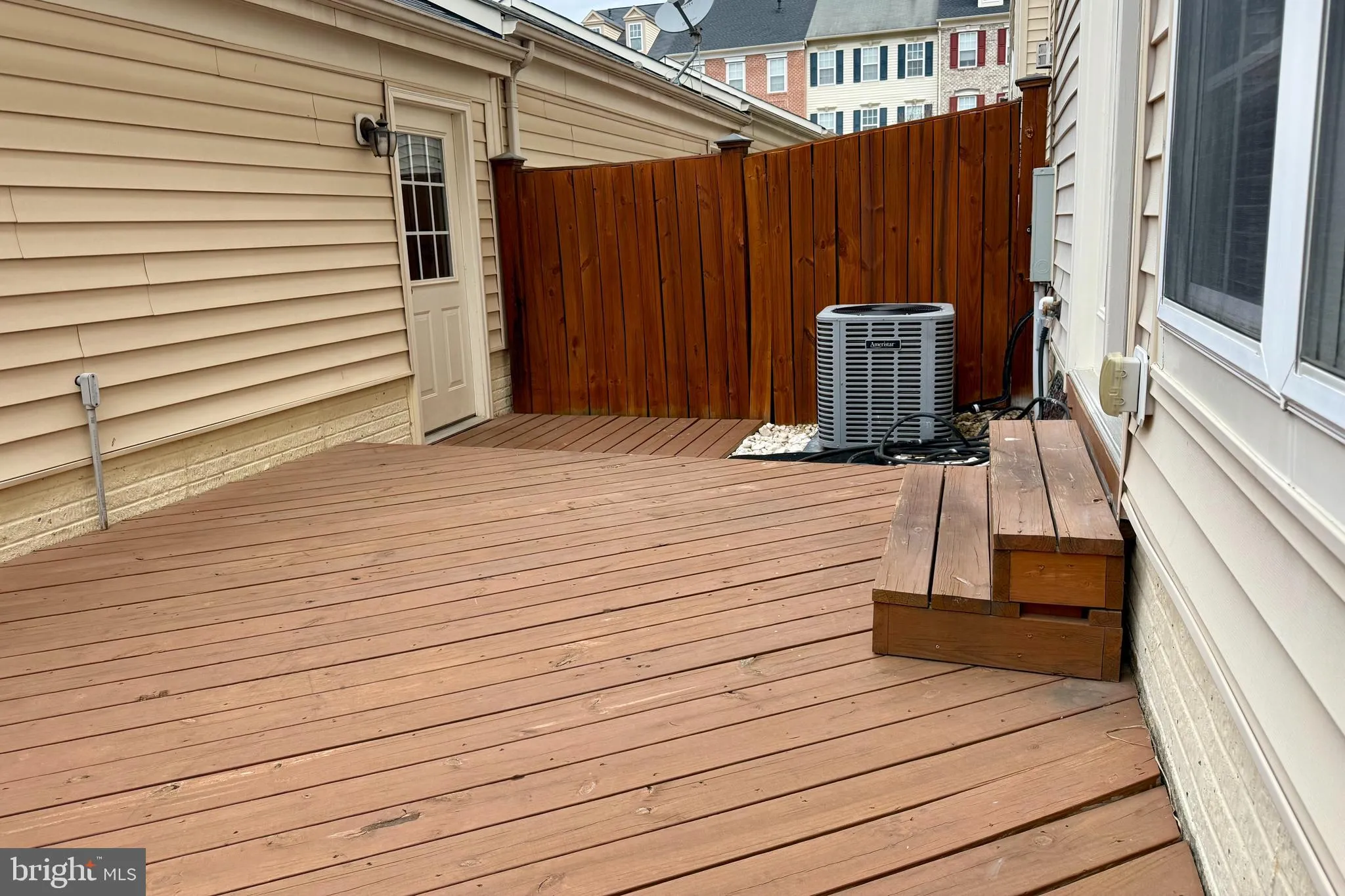 Bristow, Virginia 20136, United States, 3 Bedrooms Bedrooms, ,3 BathroomsBathrooms,Residential,Pending,106204