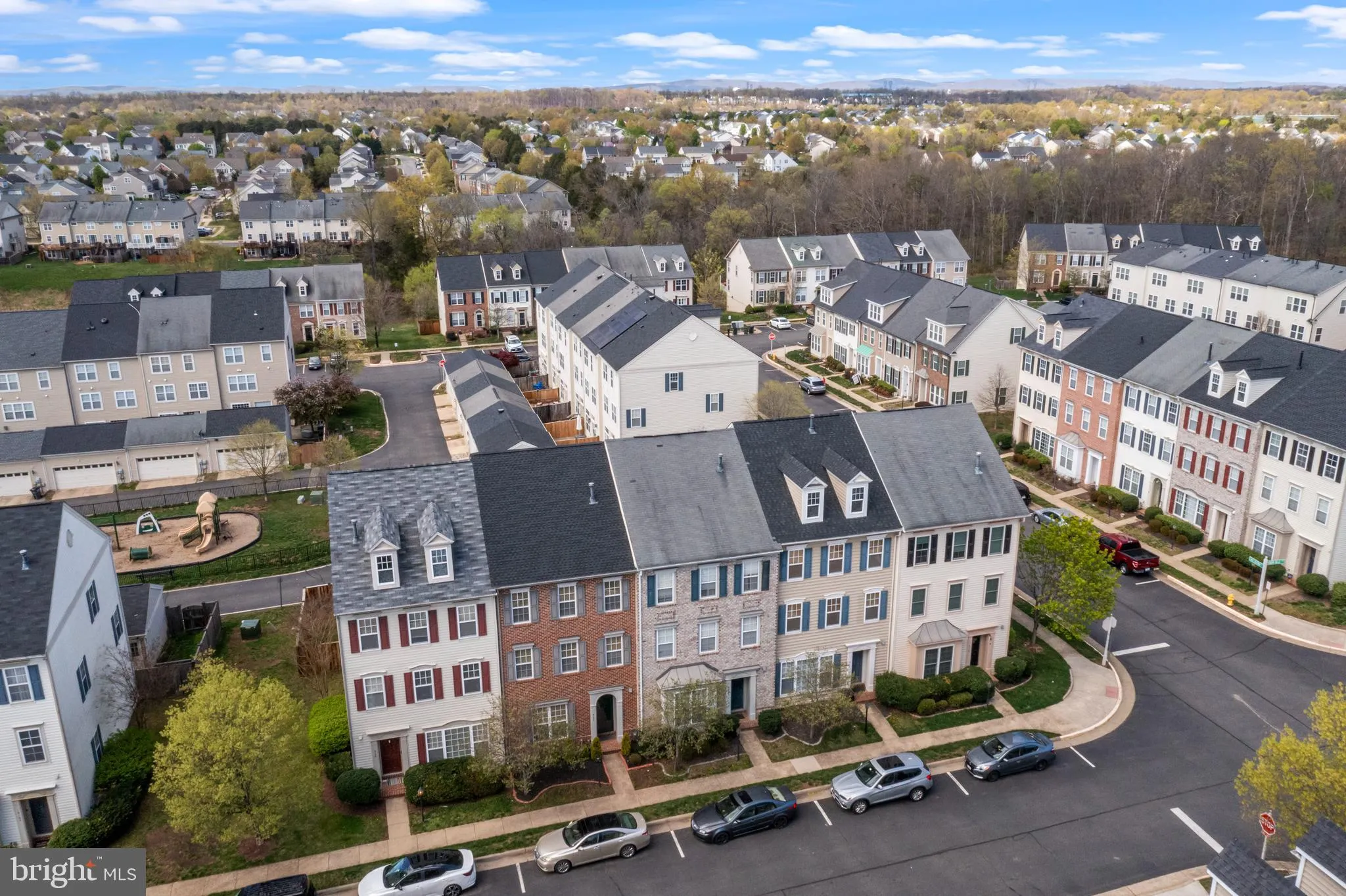 Bristow, Virginia 20136, United States, 3 Bedrooms Bedrooms, ,3 BathroomsBathrooms,Residential,Pending,106204