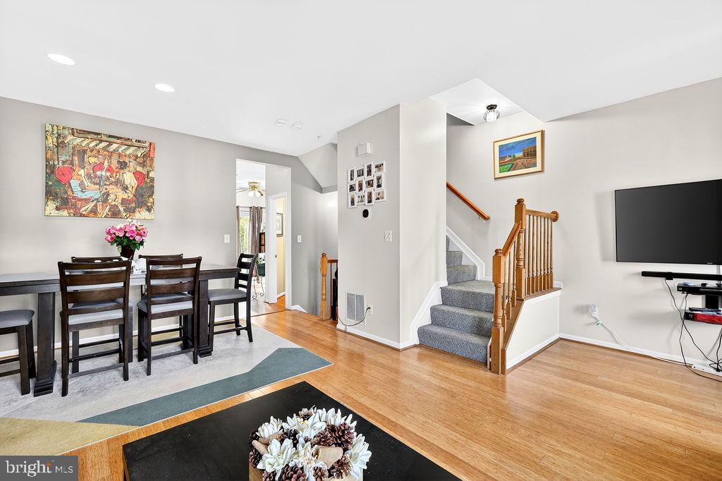 QUAIL RUN SOUTH - Residential