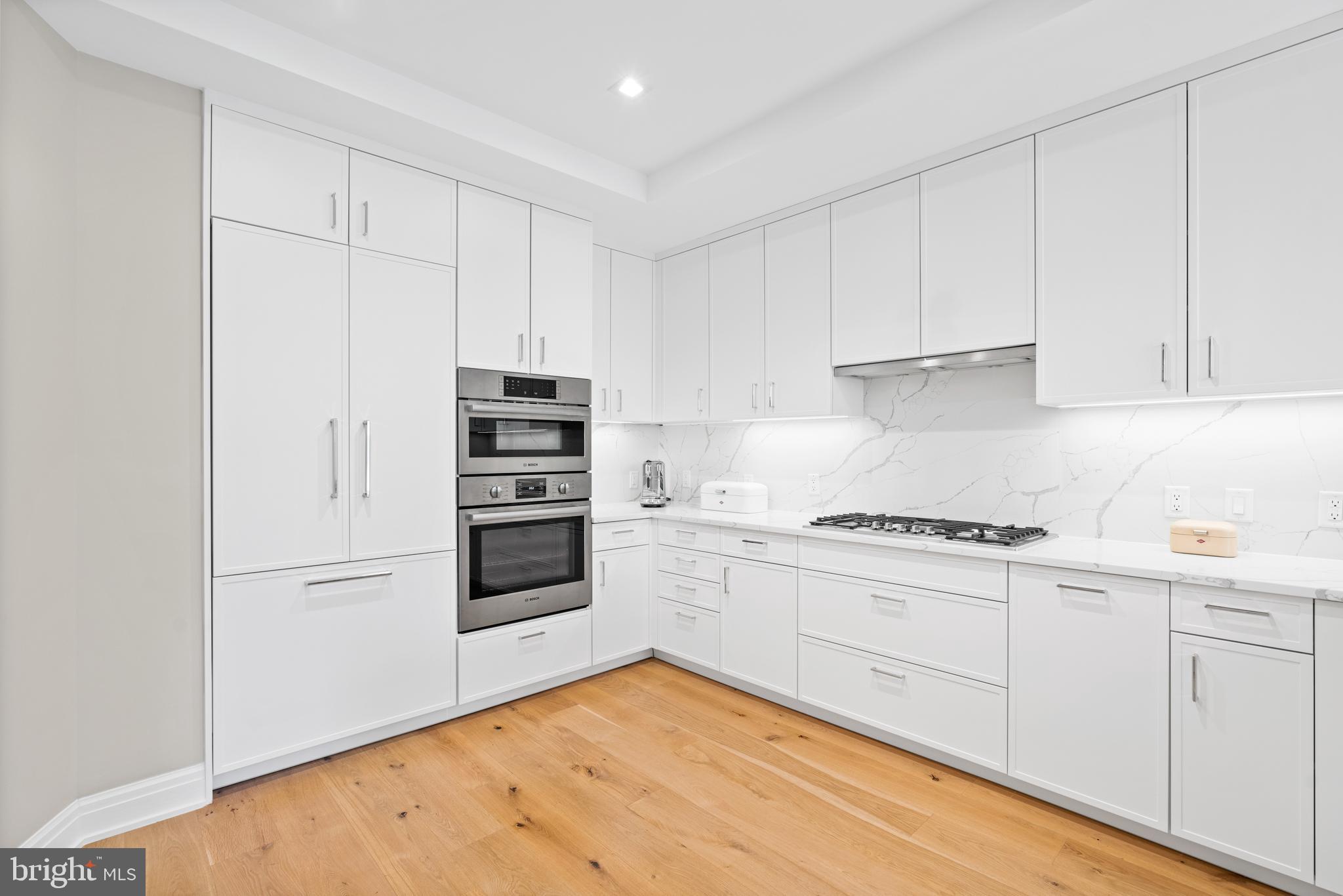 CHEVY CHASE - Residential