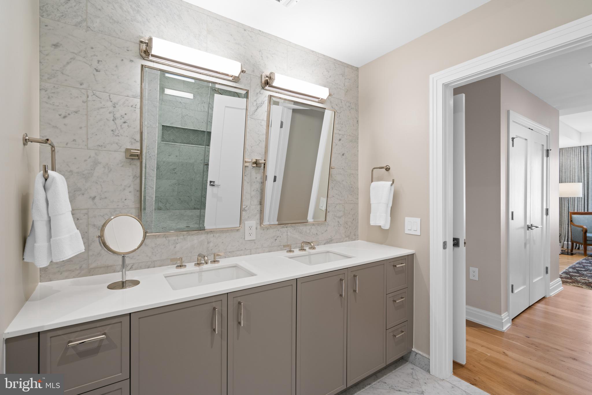 CHEVY CHASE - Residential