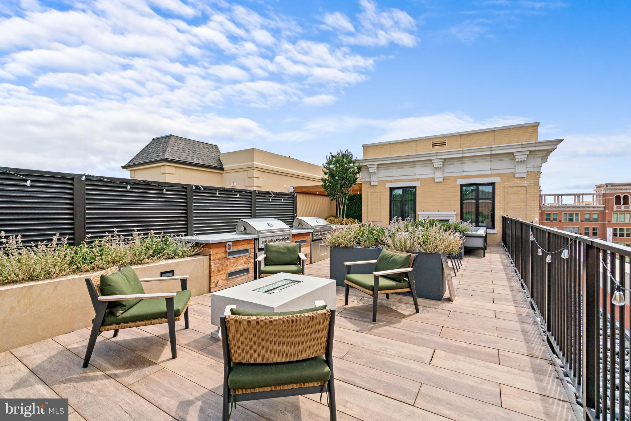 CHEVY CHASE - Residential