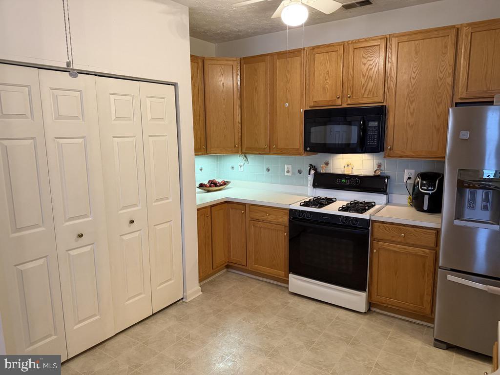 DEVONSHIRE AT WHITEMARSH - Residential