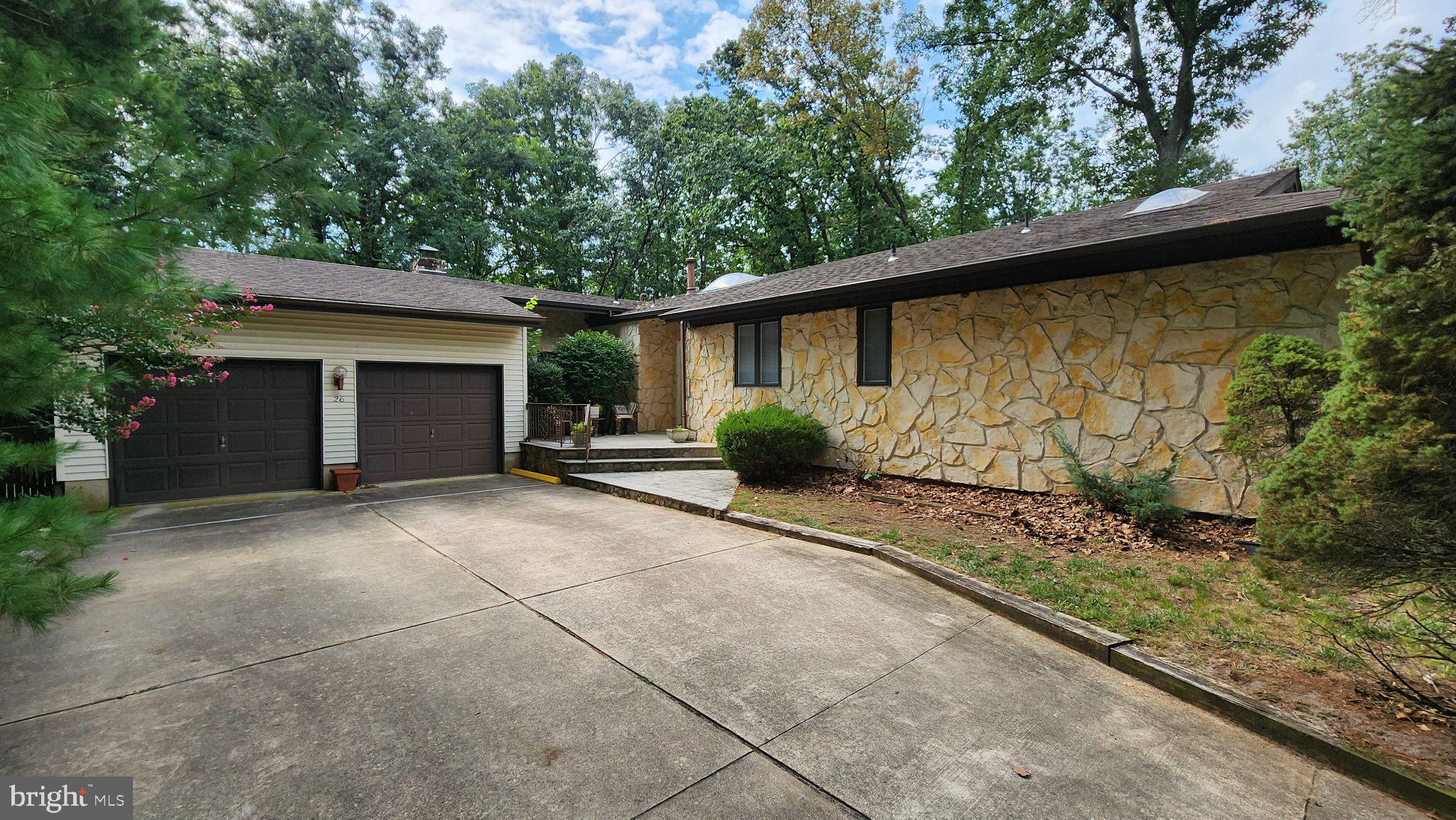 26 BRIARWOOD DRIVE