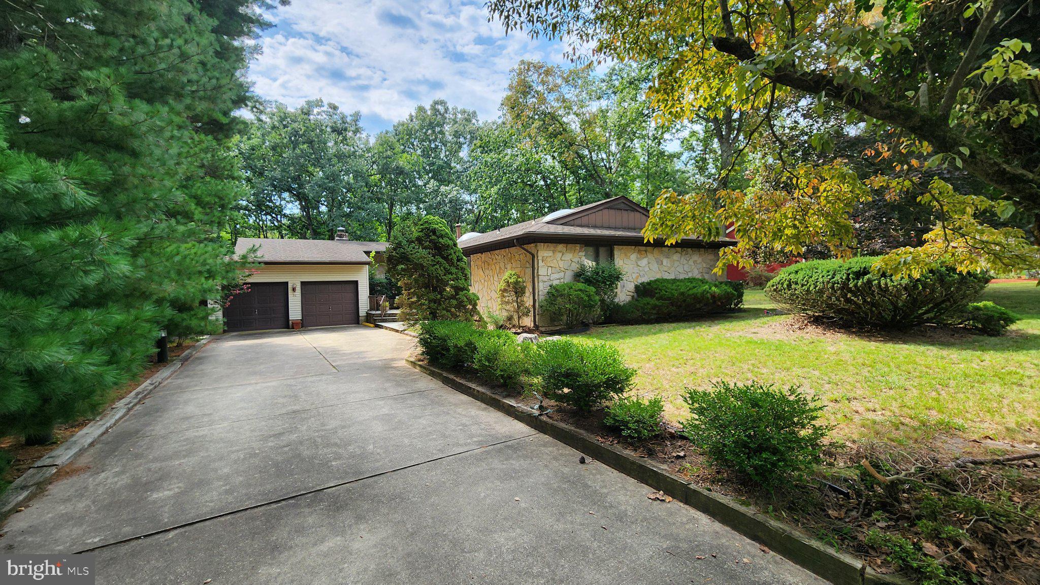 26 BRIARWOOD DRIVE