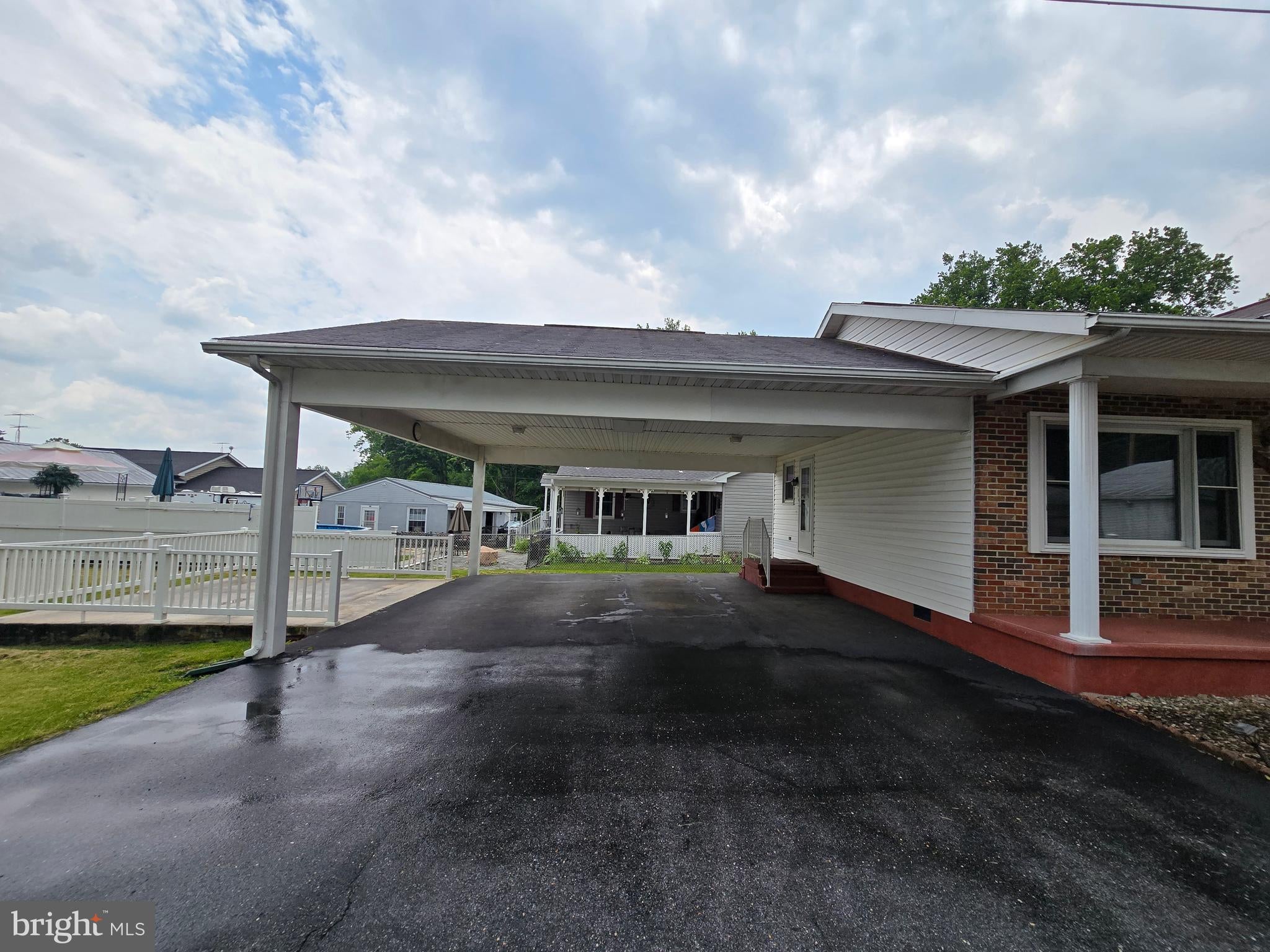 4 S ALTAMONT AVENUE