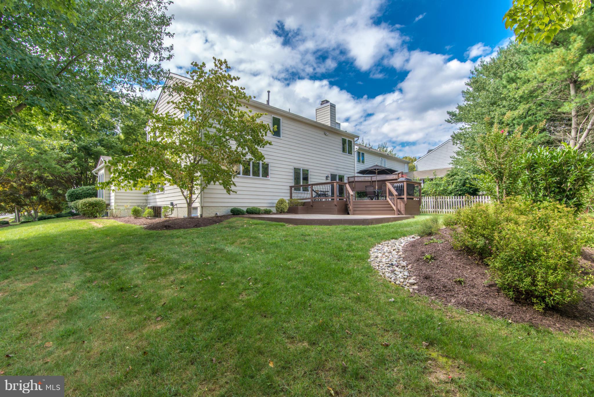 RIVER HILL - Residential