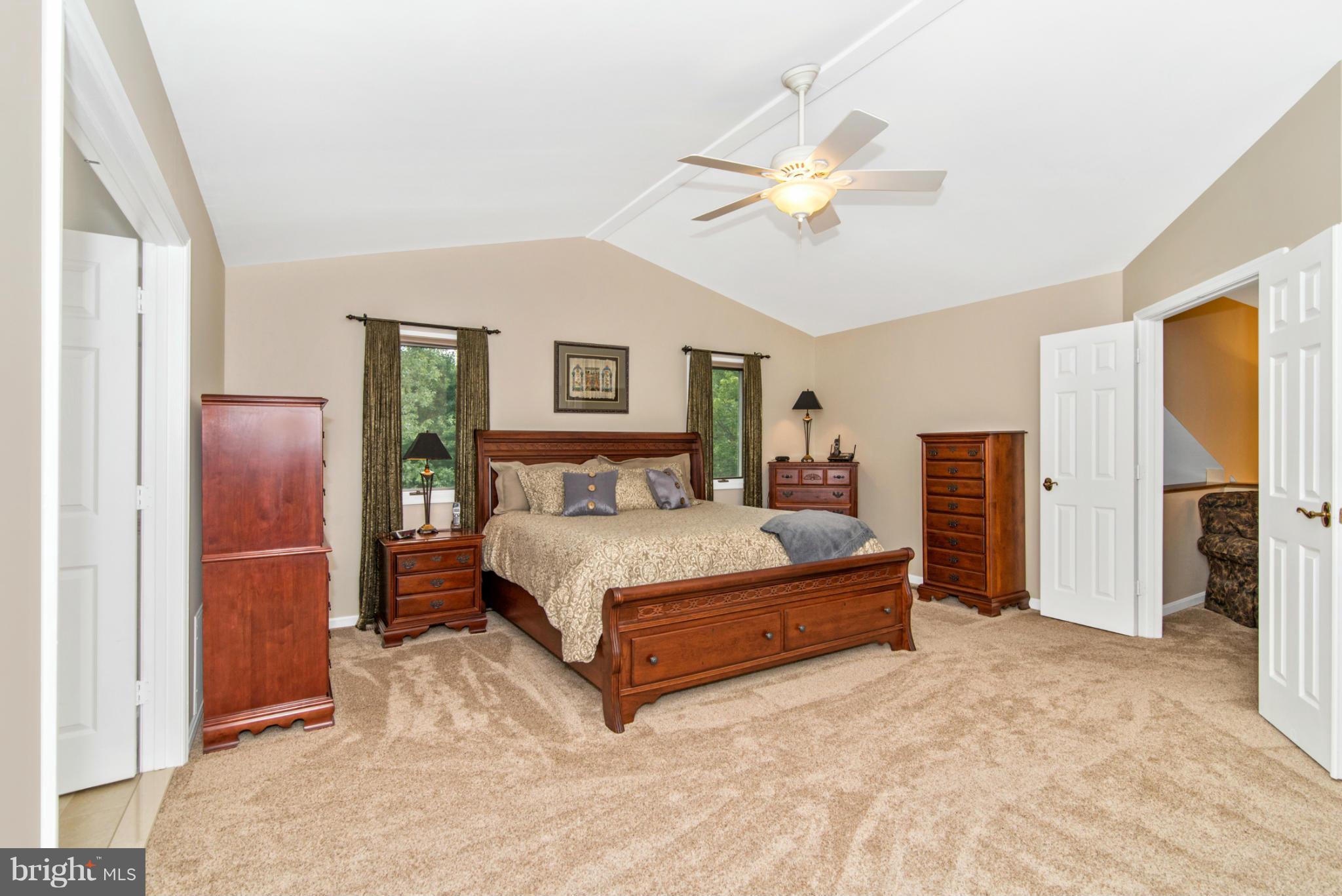 RIVER HILL - Residential