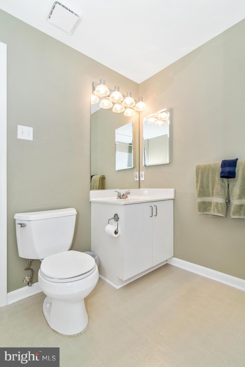 RIVER HILL - Residential