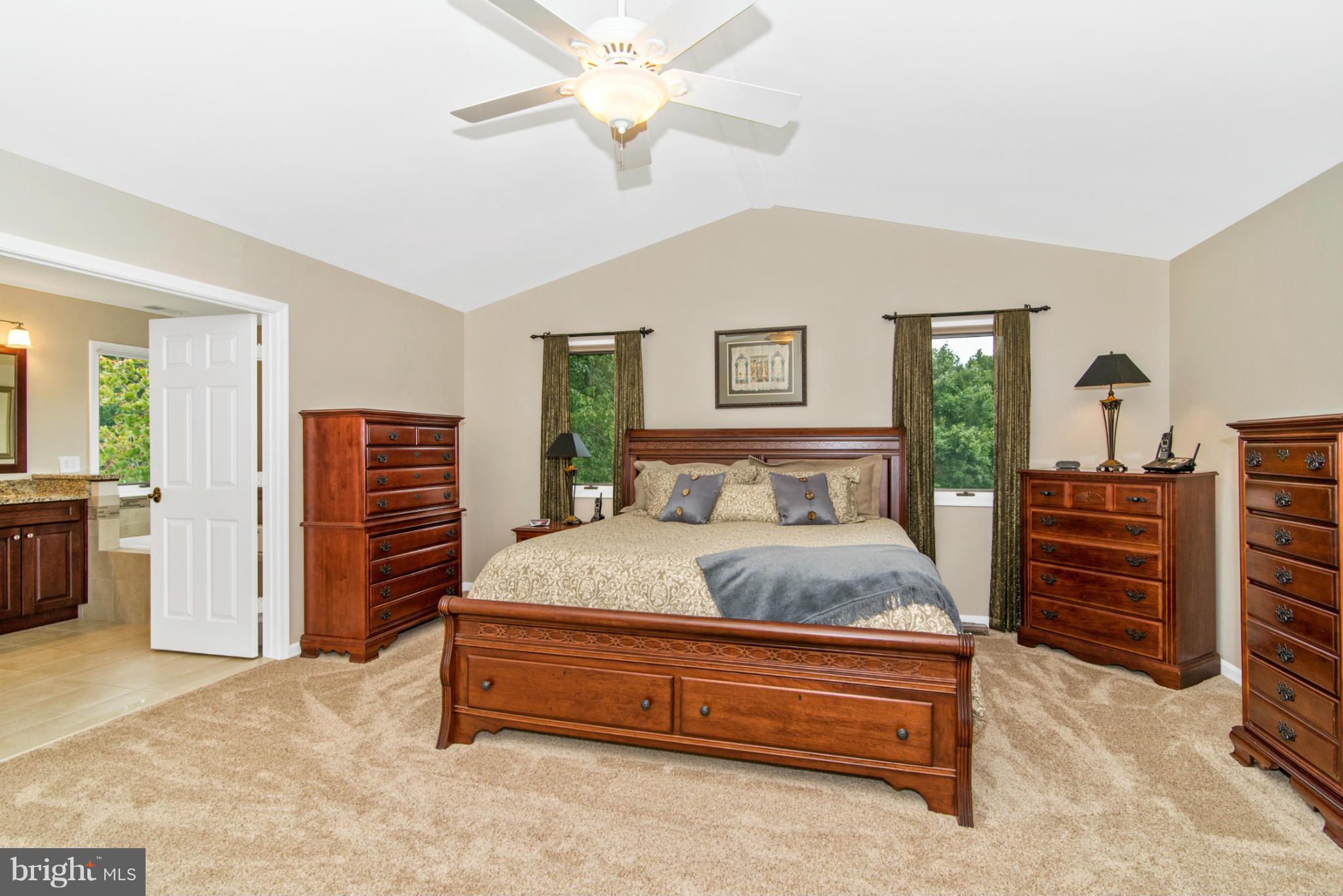 RIVER HILL - Residential