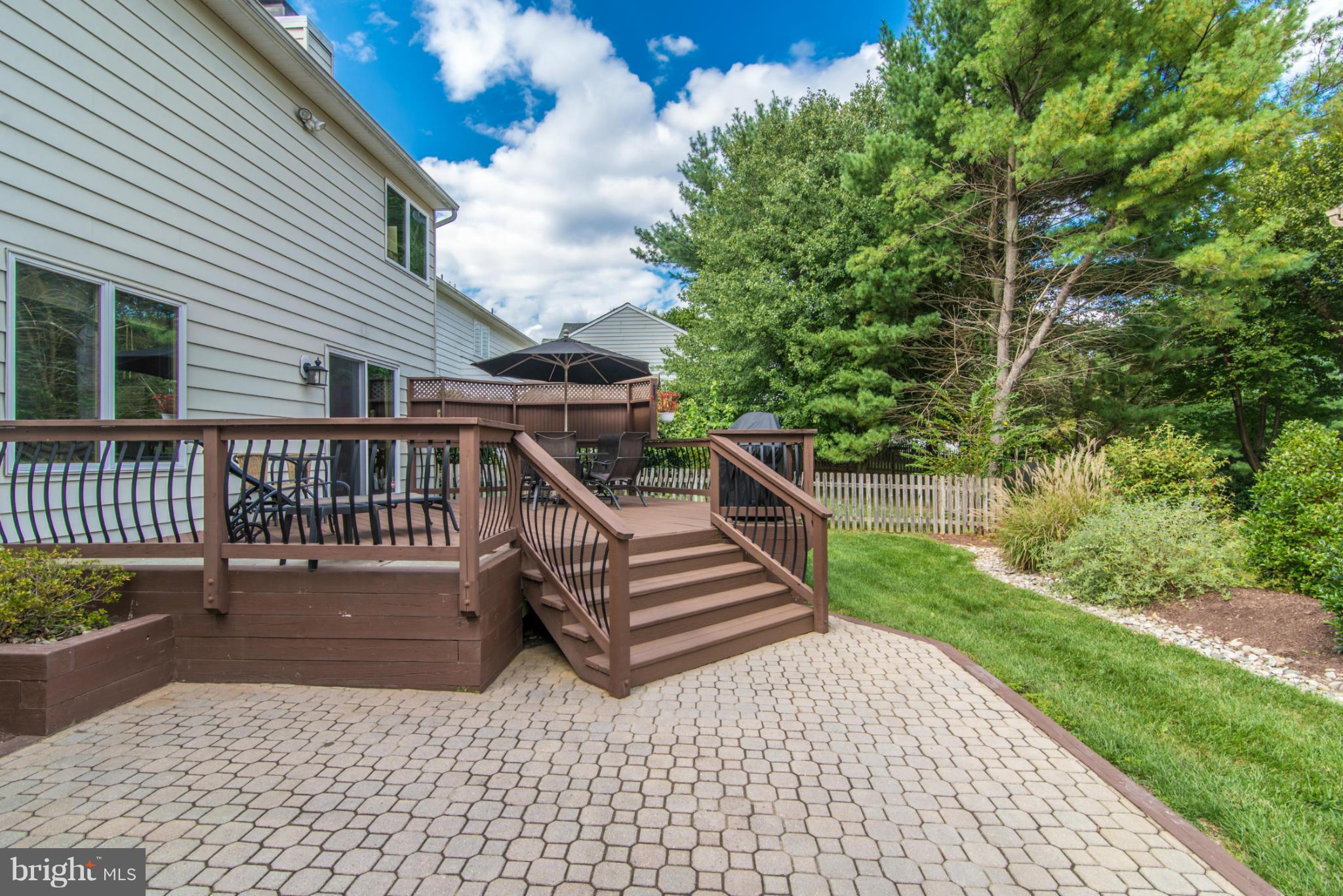 RIVER HILL - Residential