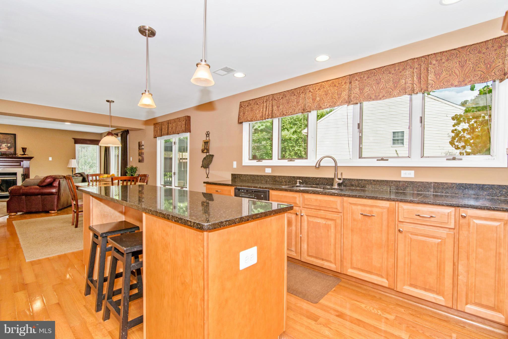 RIVER HILL - Residential