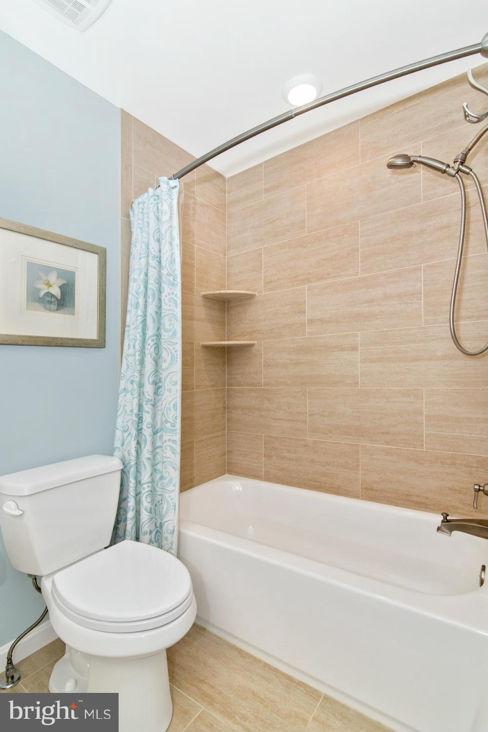 RIVER HILL - Residential