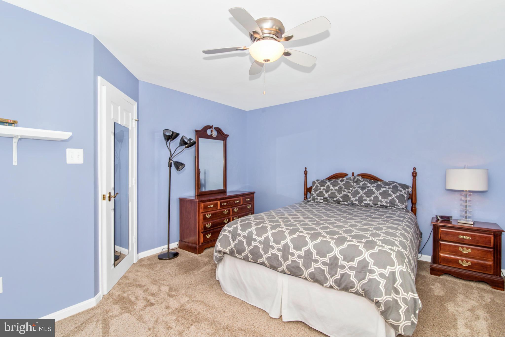 RIVER HILL - Residential