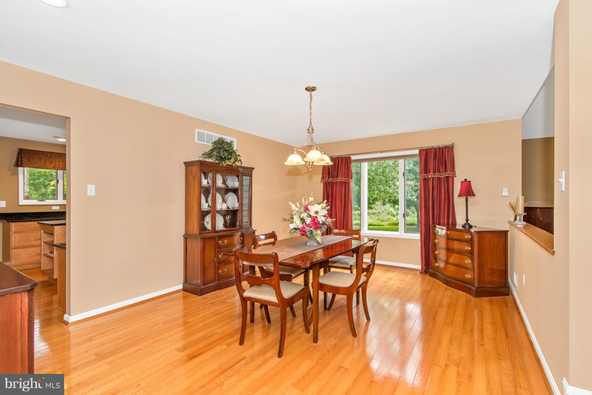 RIVER HILL - Residential