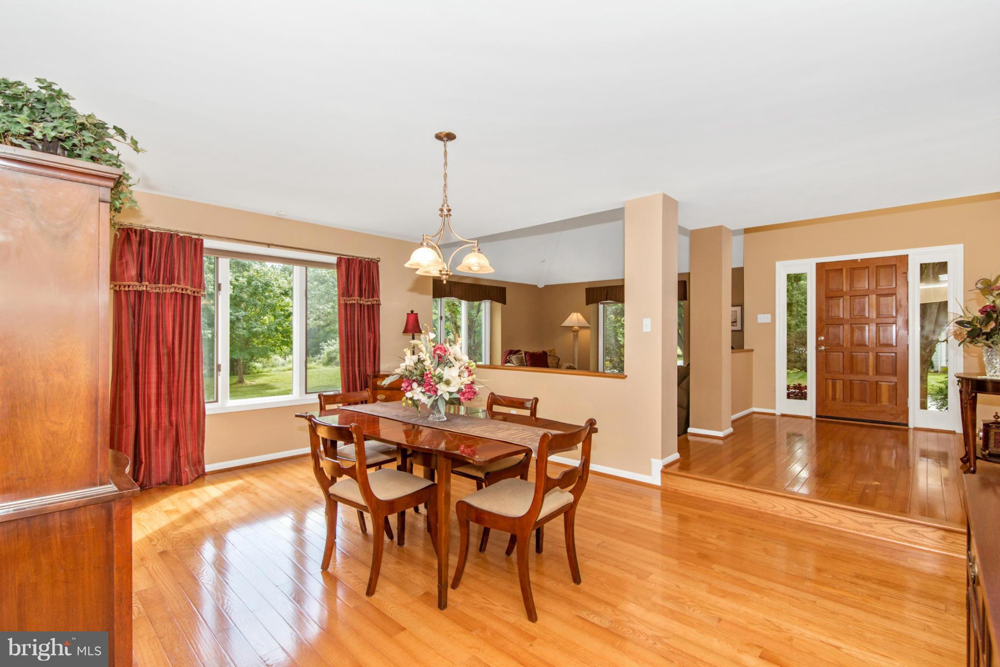 RIVER HILL - Residential