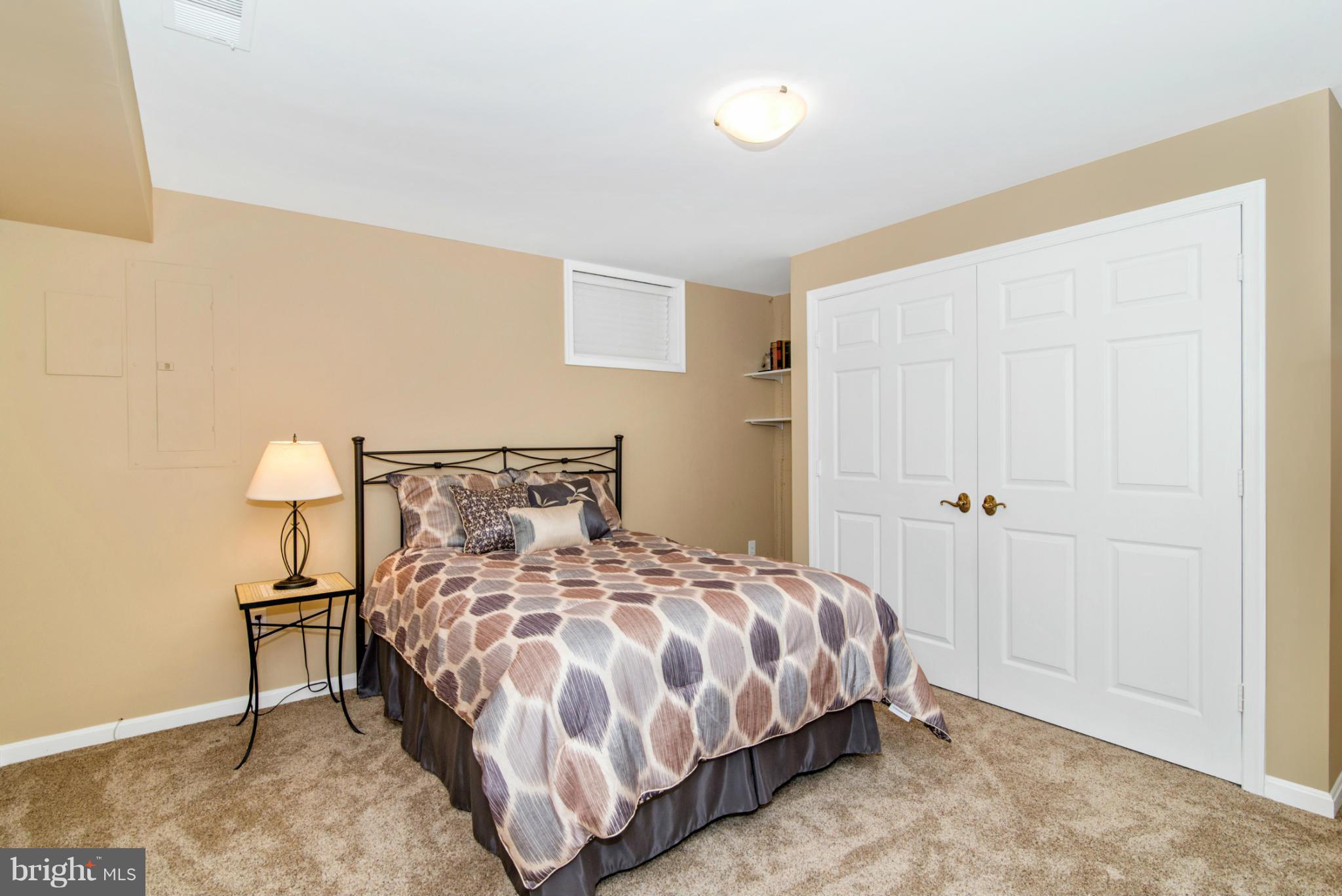 RIVER HILL - Residential