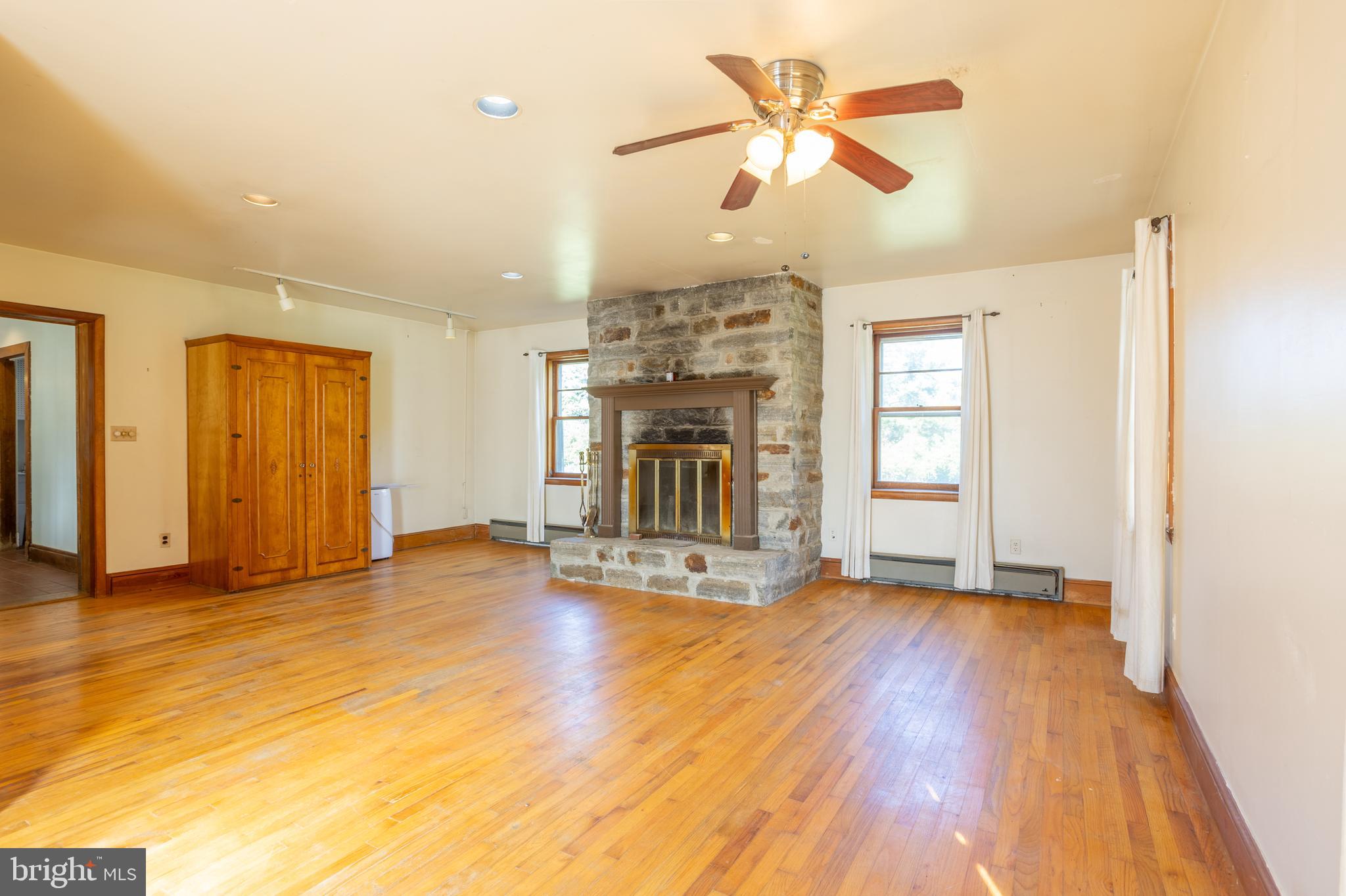 PHOENIX - Residential