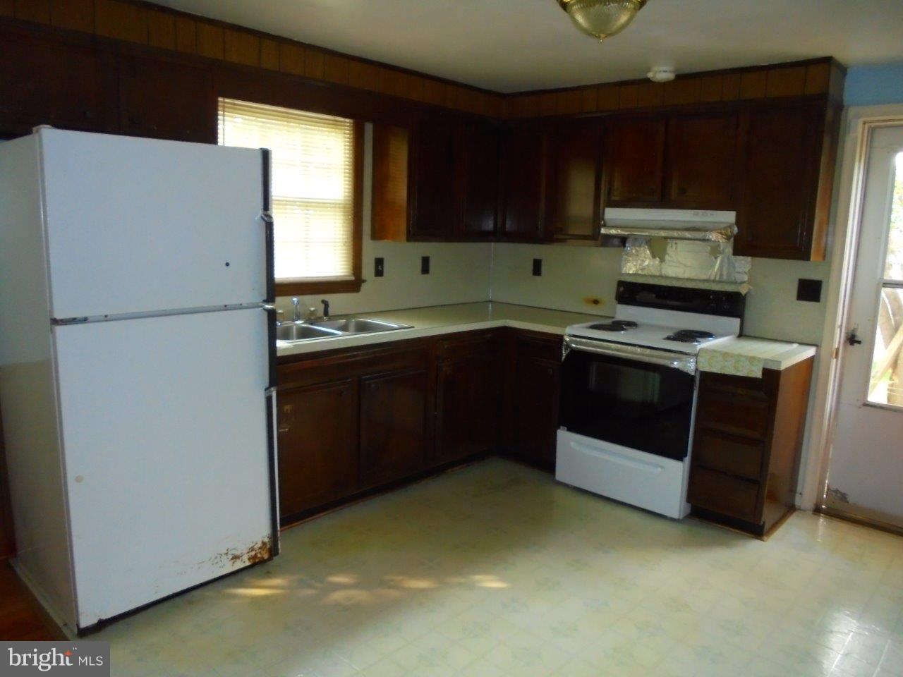 DUTCH LANE - Residential