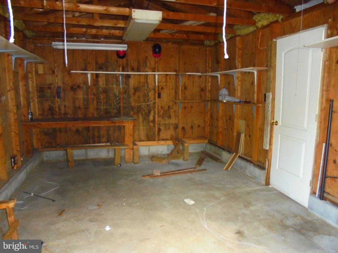 DUTCH LANE - Residential