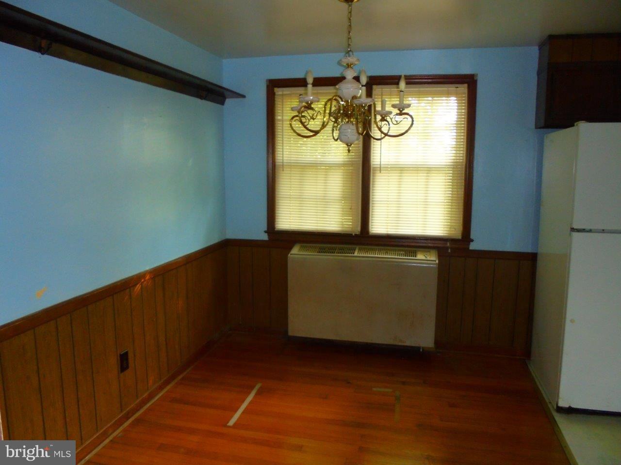 DUTCH LANE - Residential