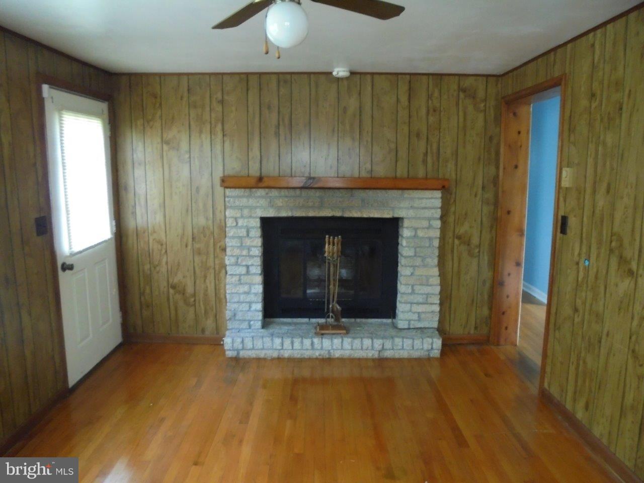 DUTCH LANE - Residential