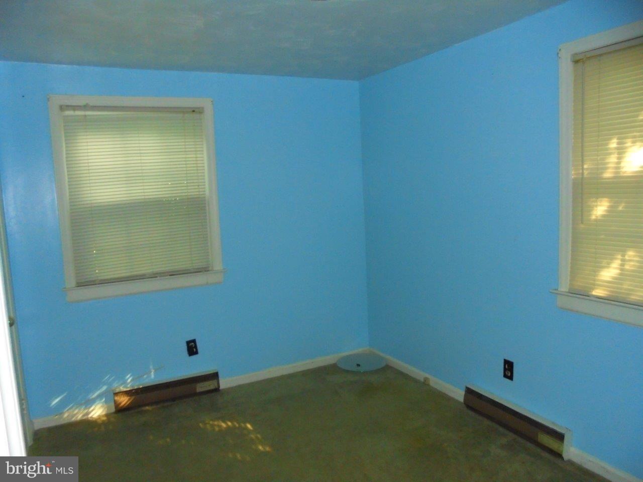 DUTCH LANE - Residential