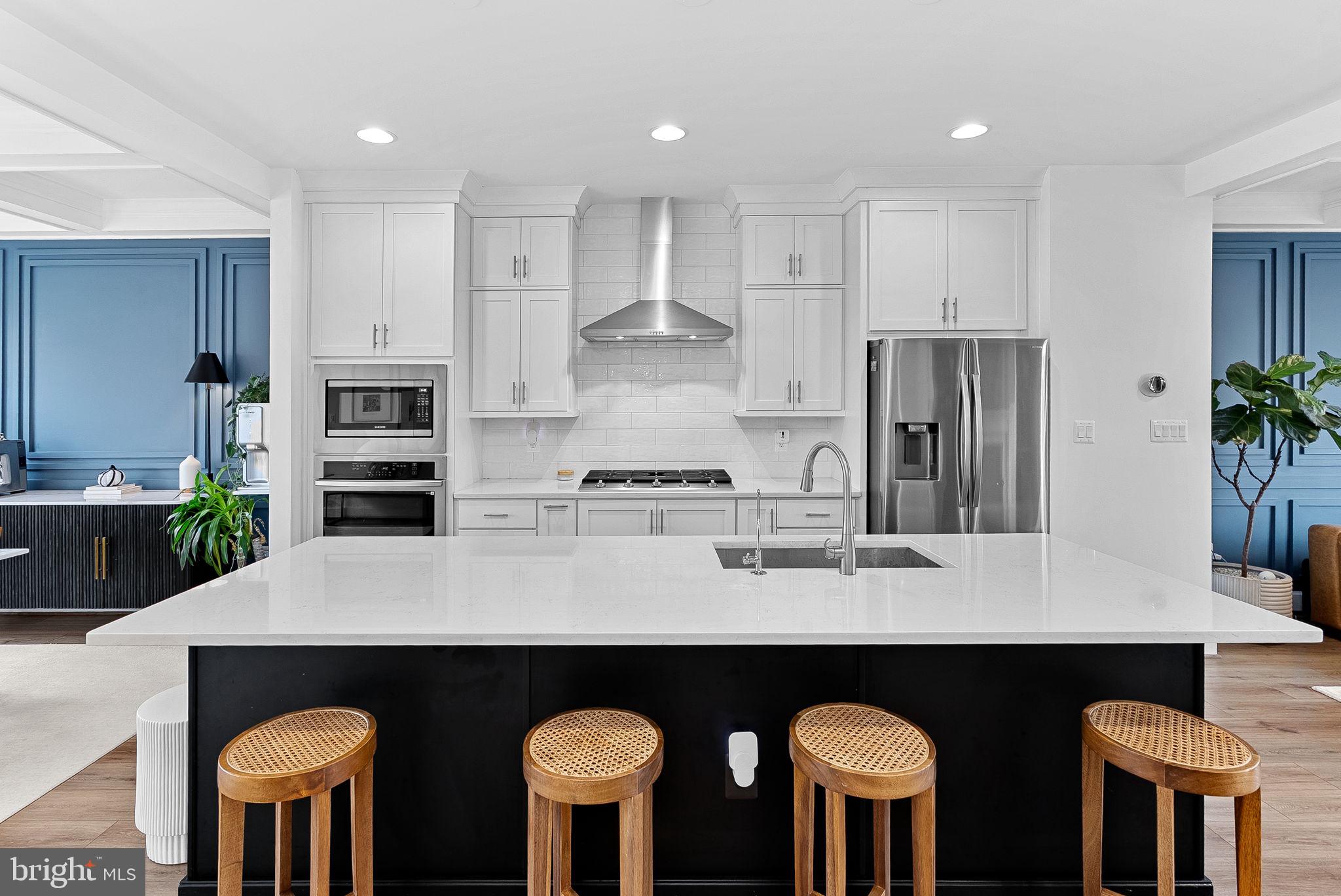 THE RETREAT AT WESTFIELDS - Residential