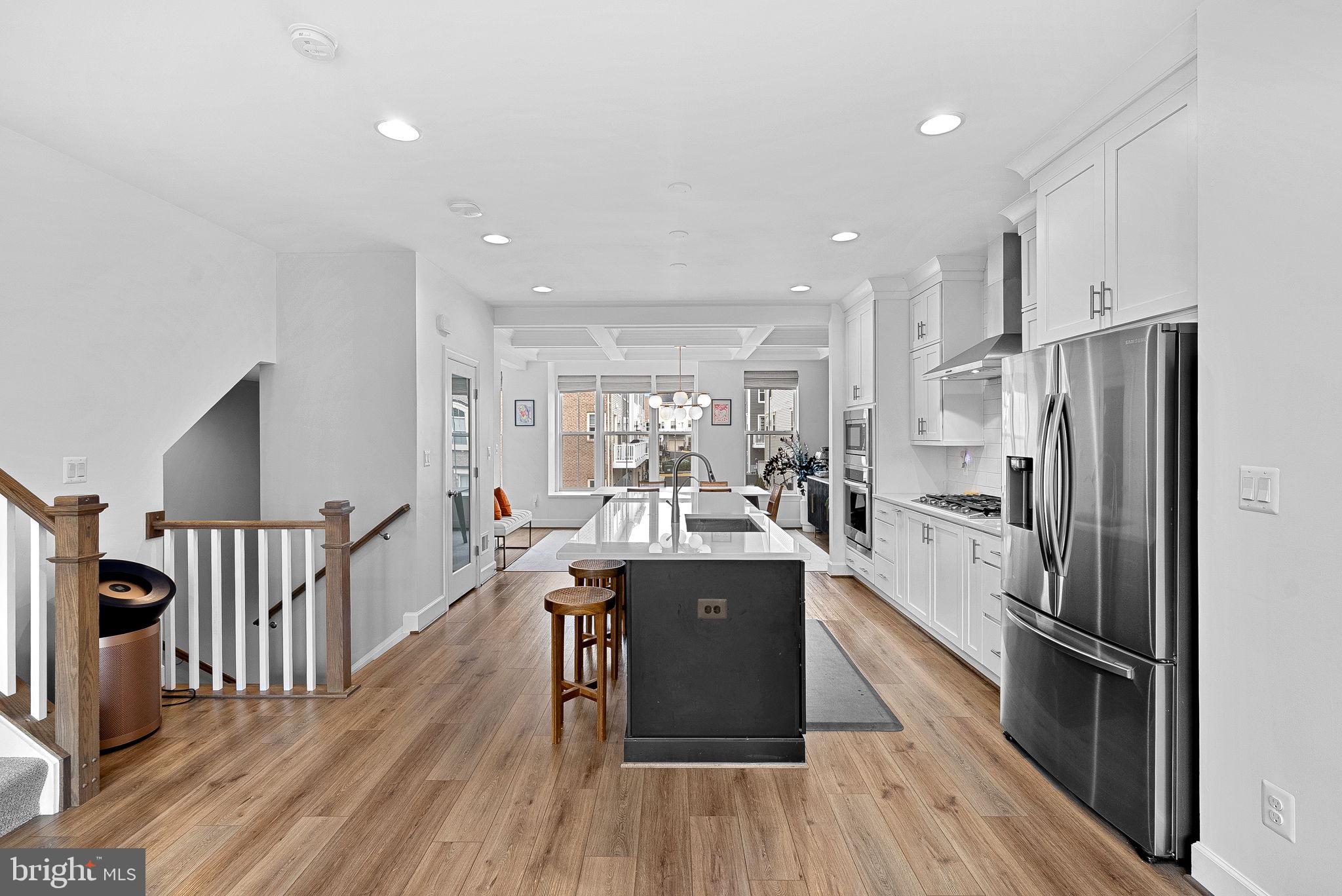 THE RETREAT AT WESTFIELDS - Residential