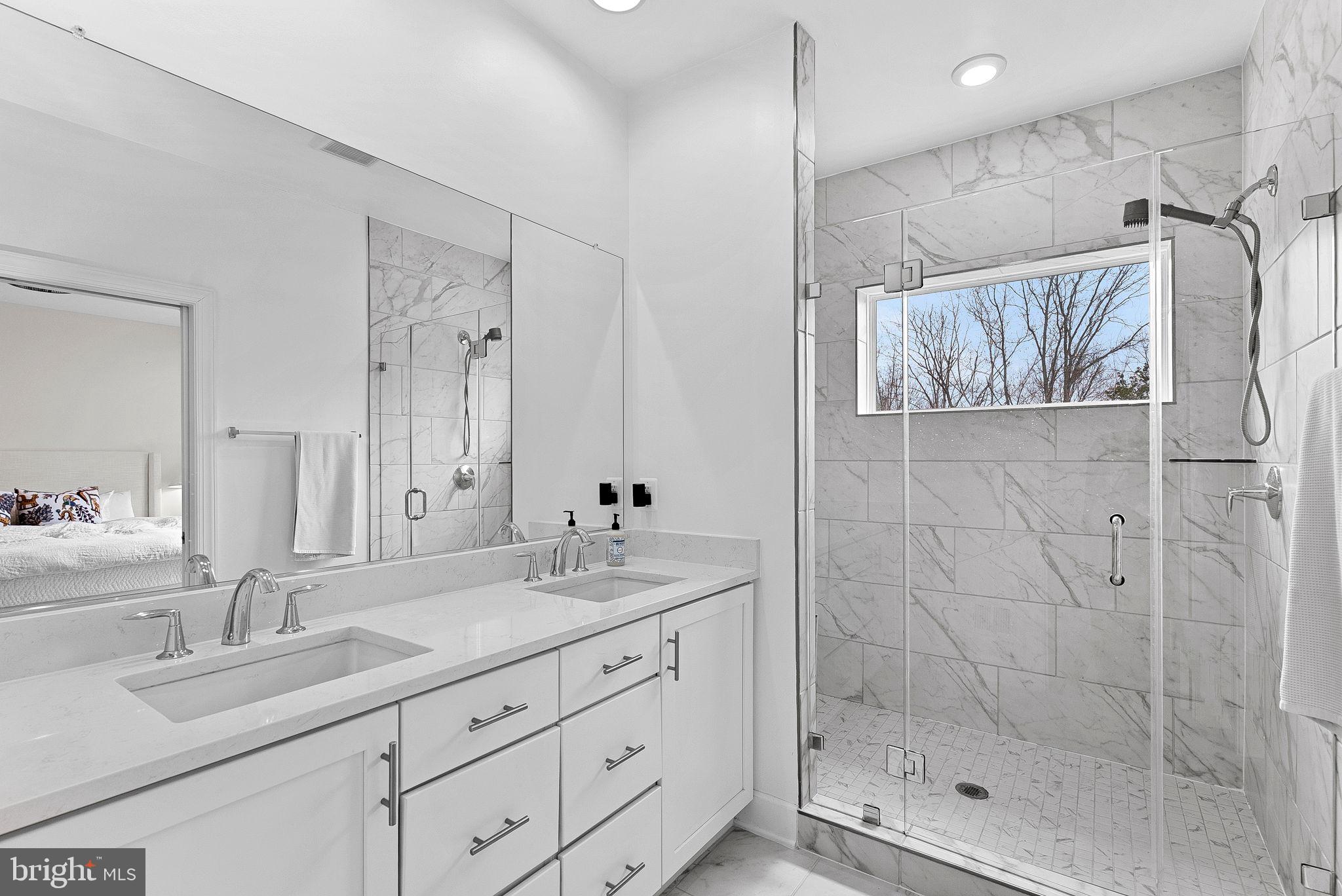 THE RETREAT AT WESTFIELDS - Residential