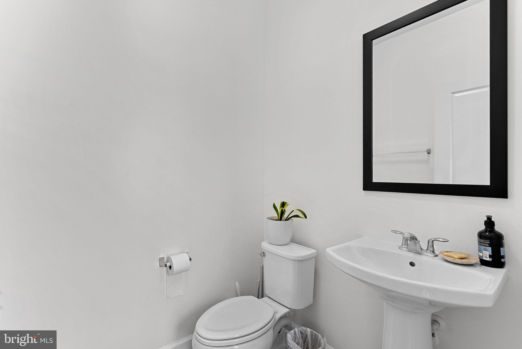 THE RETREAT AT WESTFIELDS - Residential