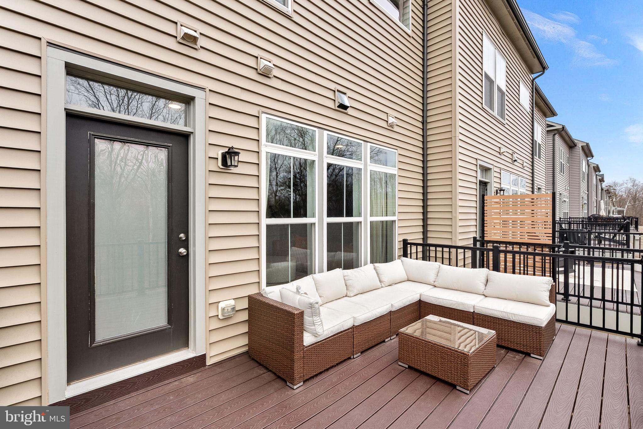 THE RETREAT AT WESTFIELDS - Residential