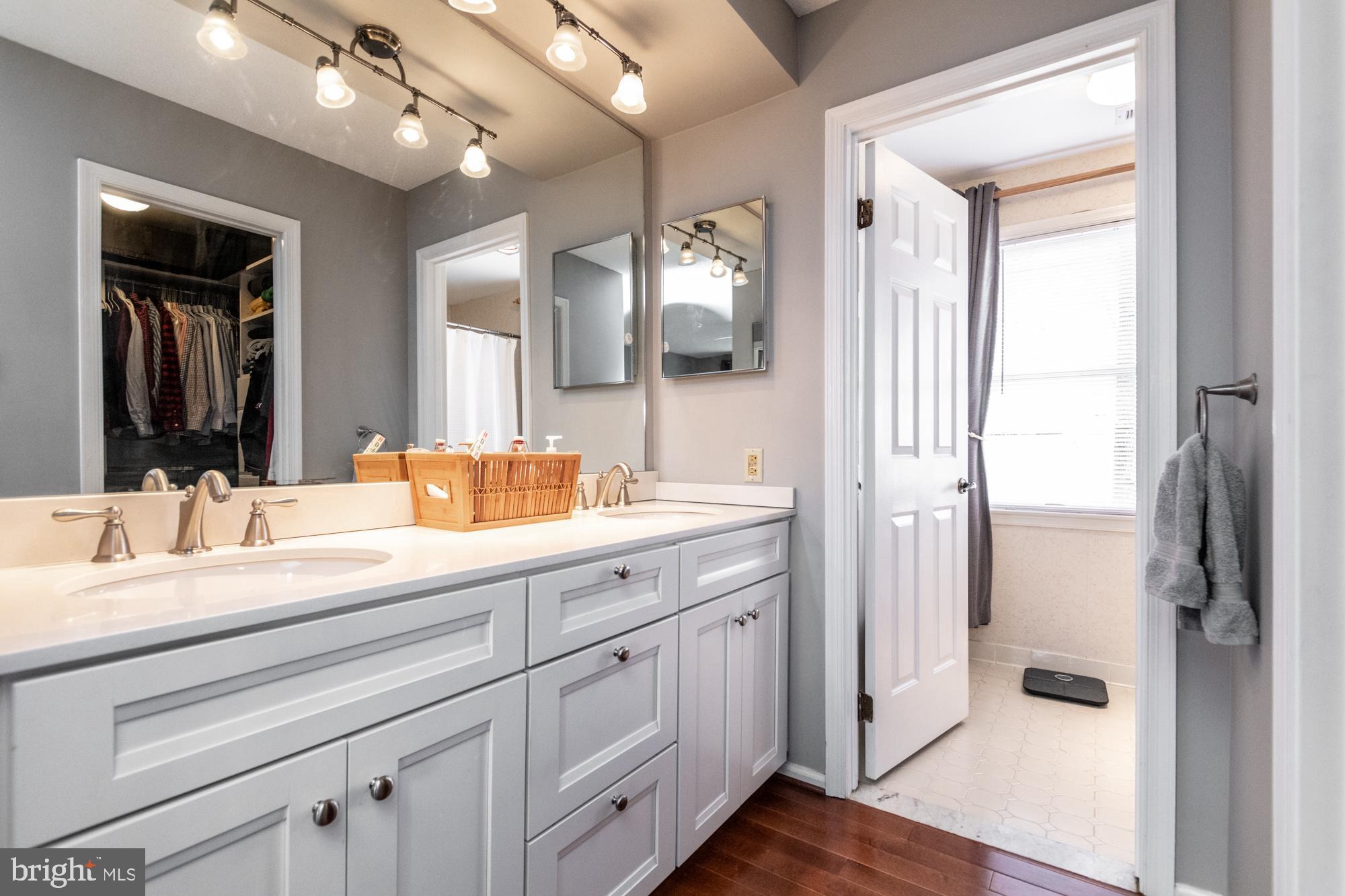 HUNT RIDGE - Residential