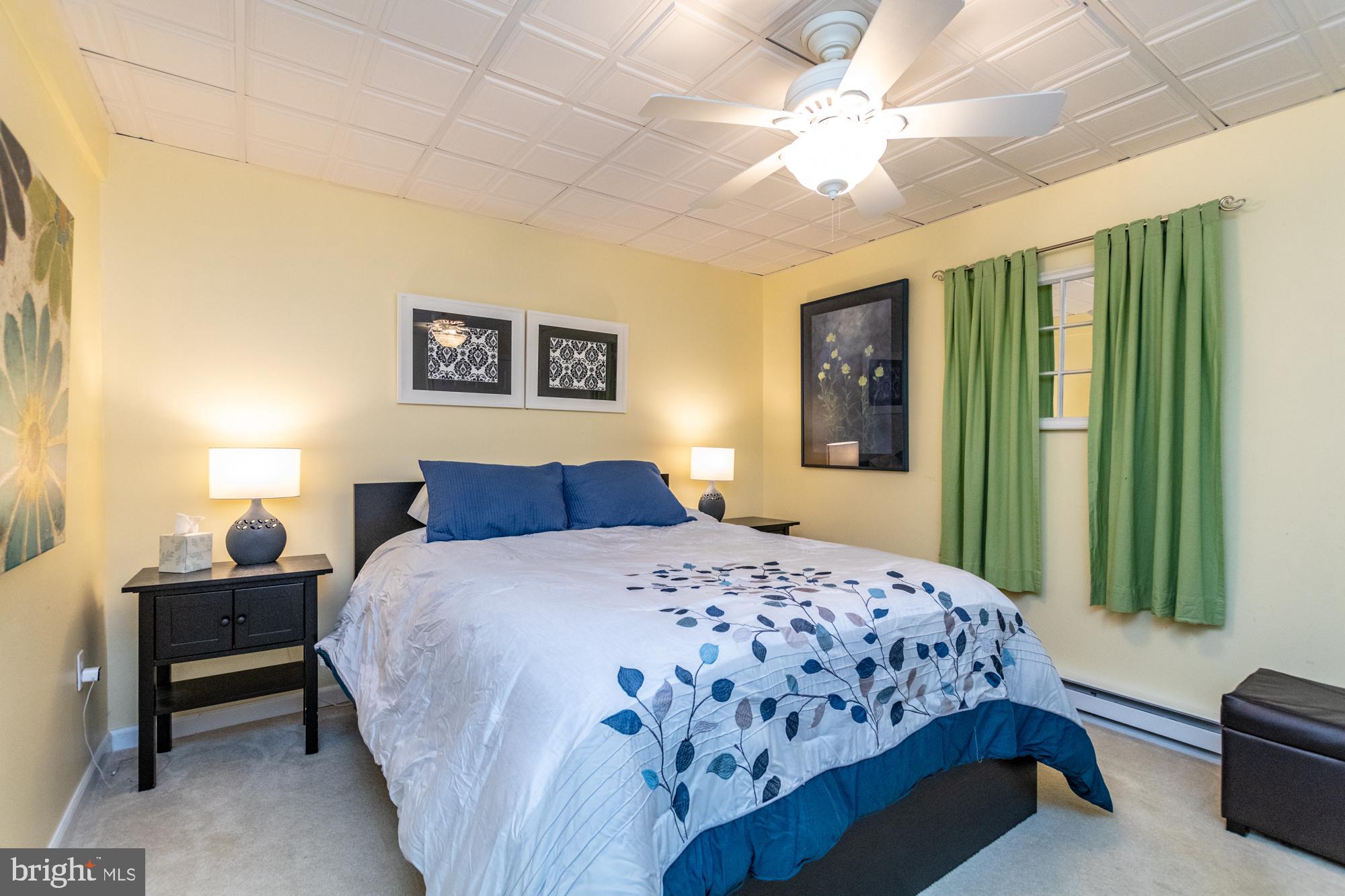 HUNT RIDGE - Residential