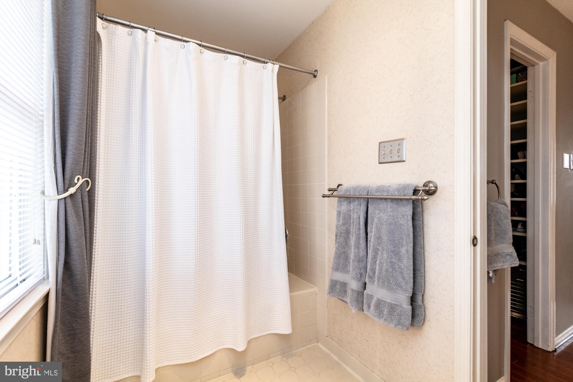 HUNT RIDGE - Residential