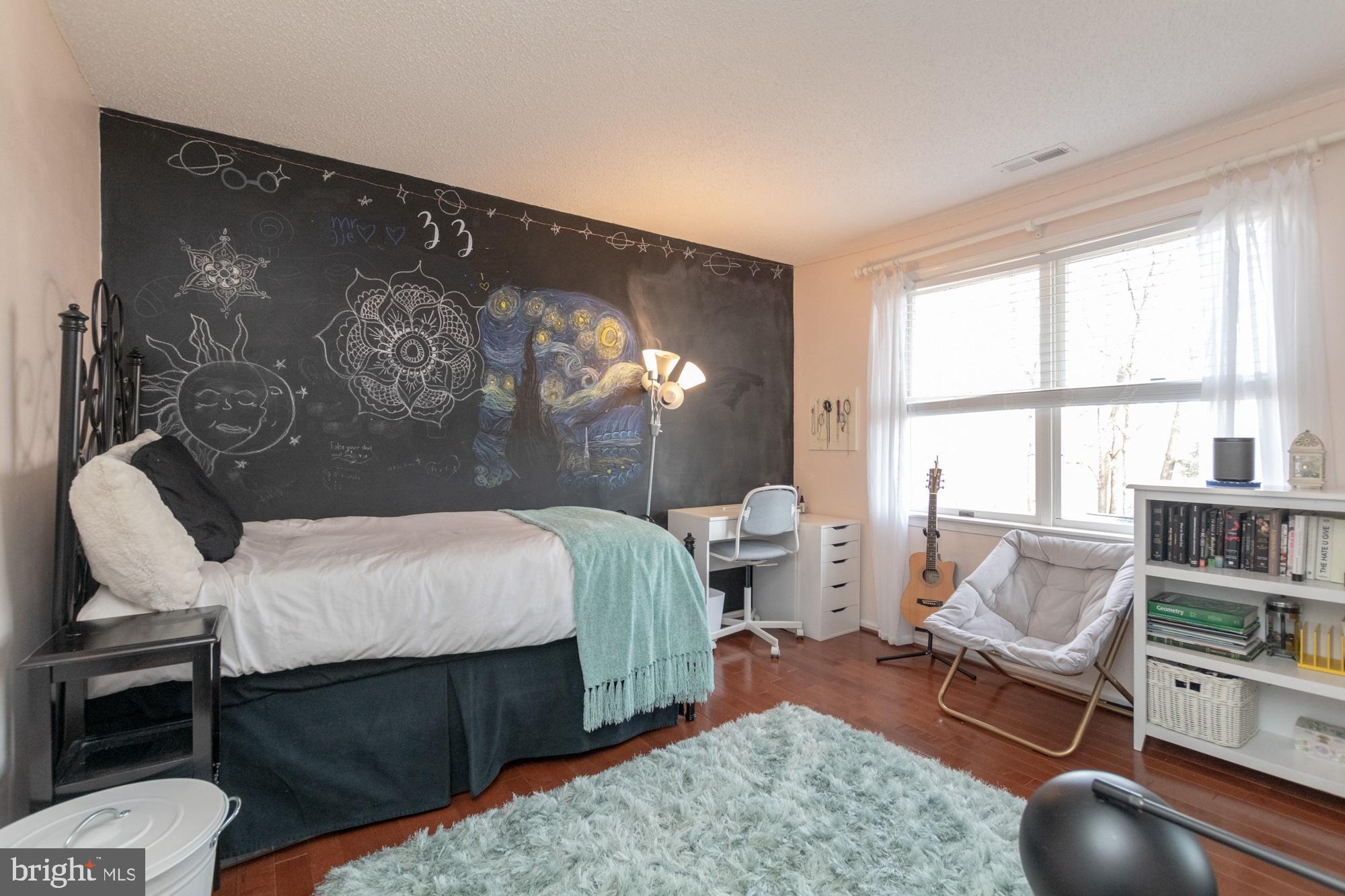 HUNT RIDGE - Residential