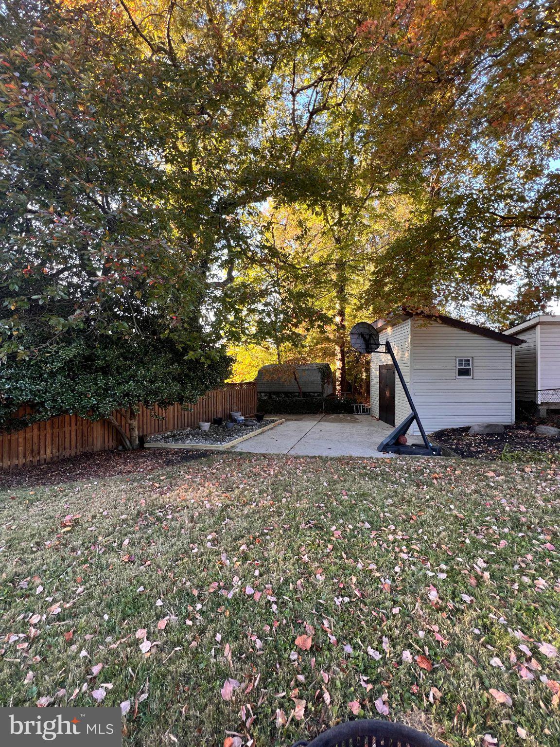 3704 IRONGATE LANE